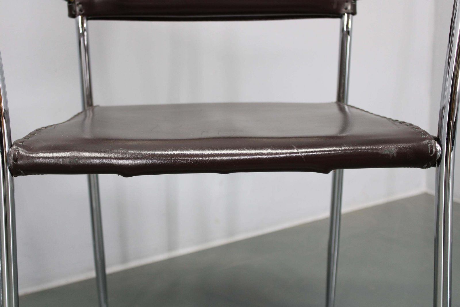 Set Of Six Italian Leather And Chrome Armchairs By Arper photo buy