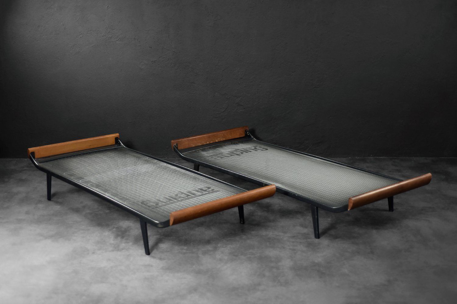 Mid Century Modern Dutch Cleopatra Daybed By Dick Cordemeyer For Auping, 1953 photo for sale