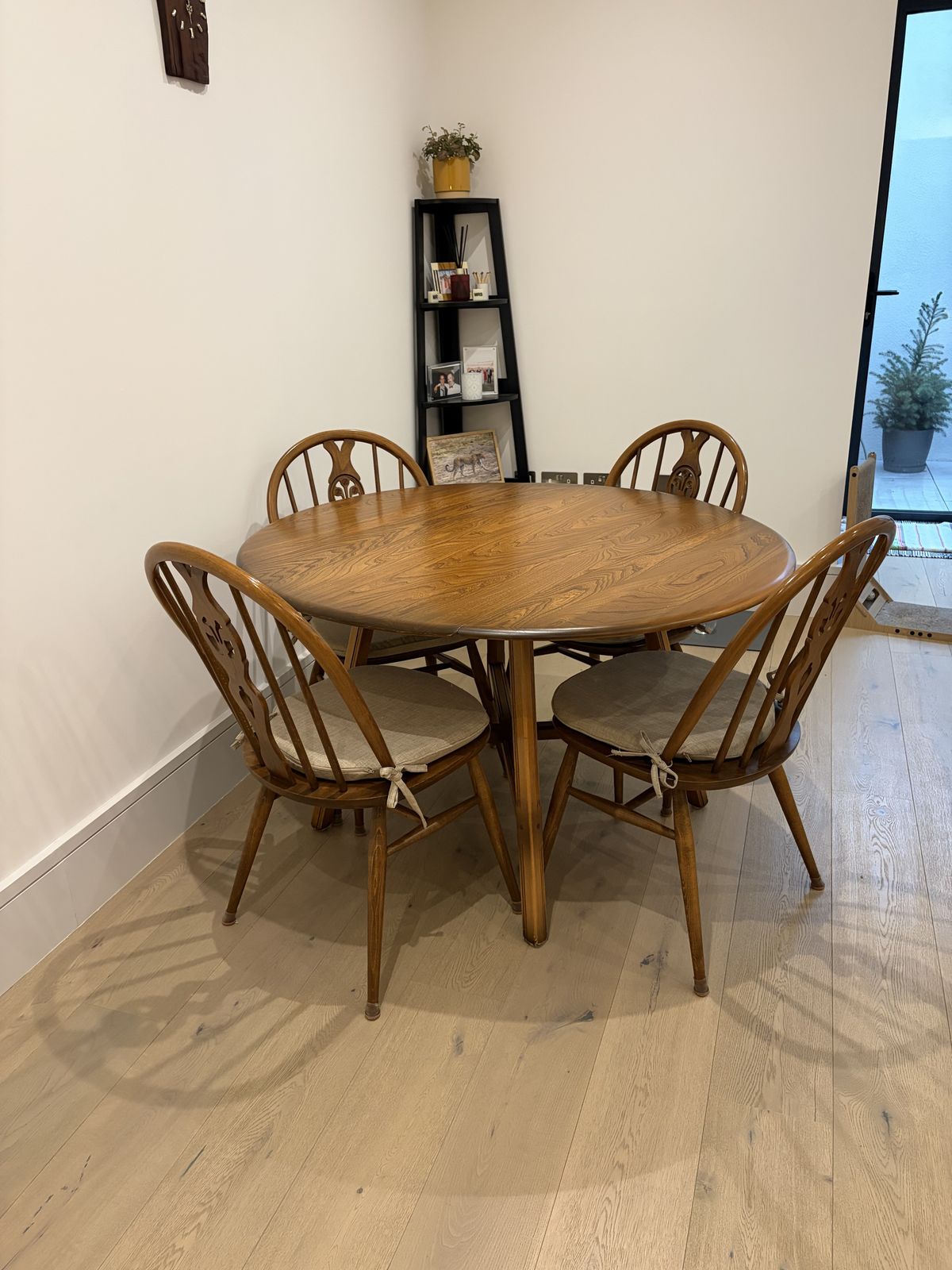Ercol Elm Drop Leaf Dining Table & 4 Windsor Chairs (Mid Century Vintage)