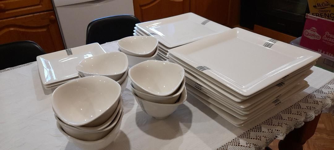Villeroy & Boch Corpo Corpe Black White Lines Square Plates Bowls Dinner Service