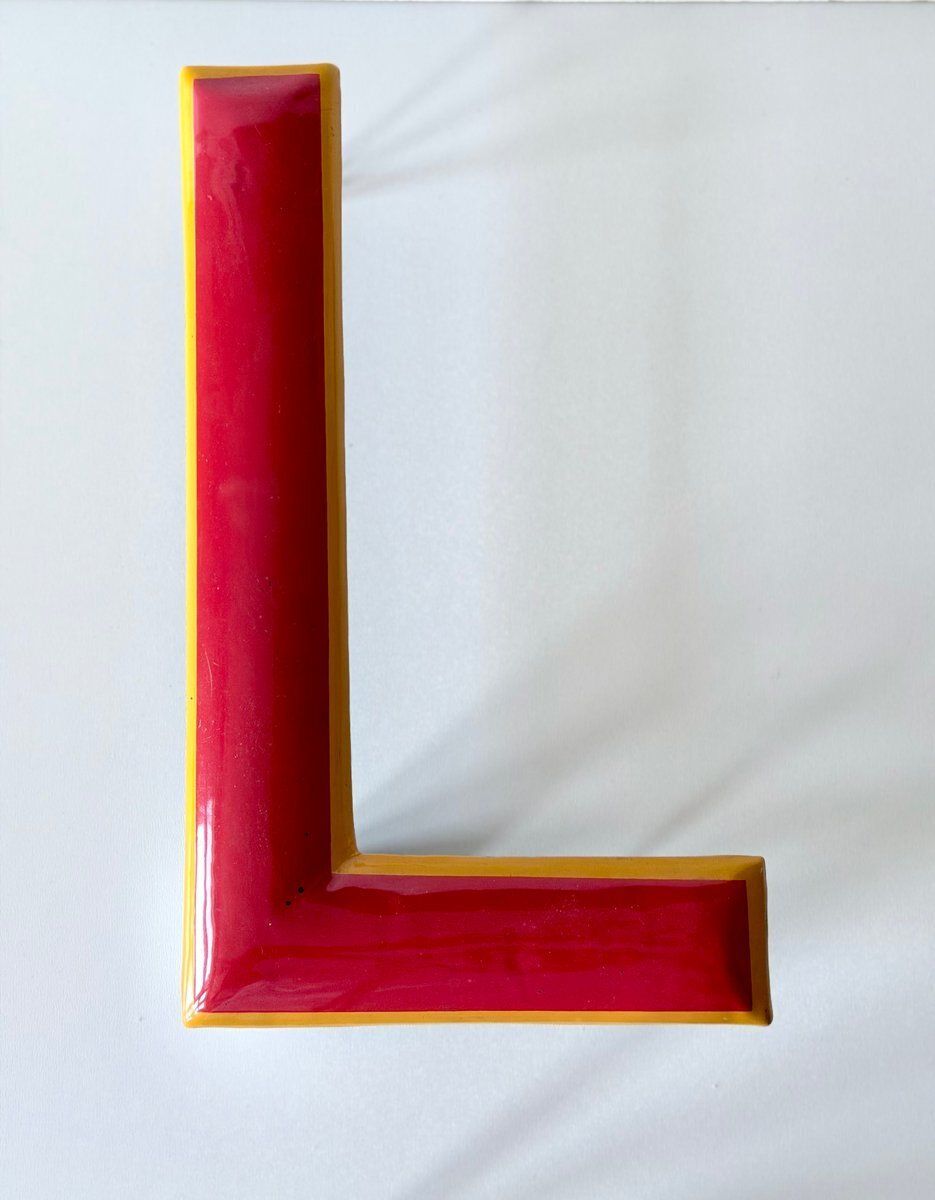 Vintage Emaille Letter T, Ca. Jaren 1960 photo furniture