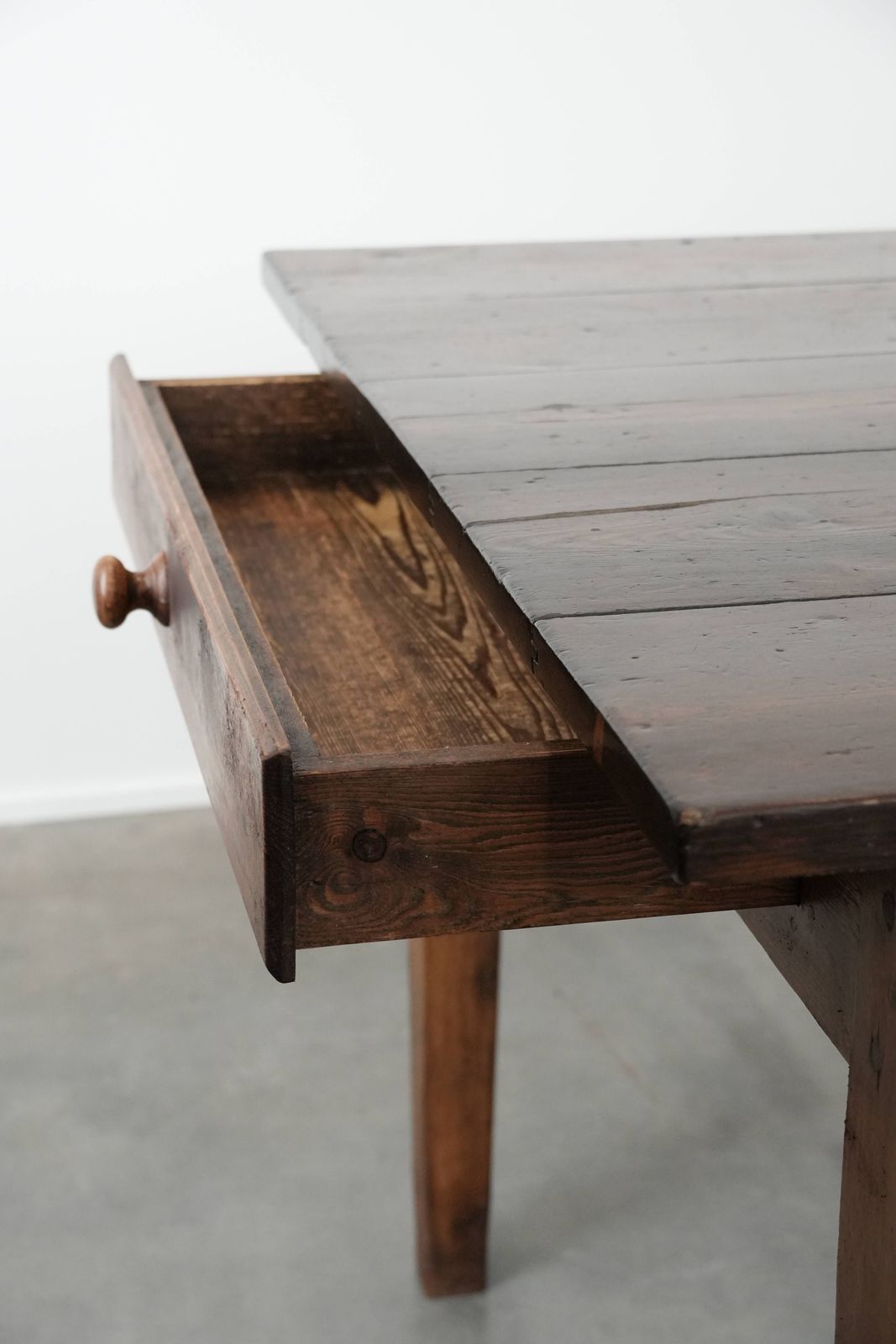 photo buy Grote Franse Boerentafel – Antieke Eettafel Xxl Met Twee Lades En Mooie Patina
