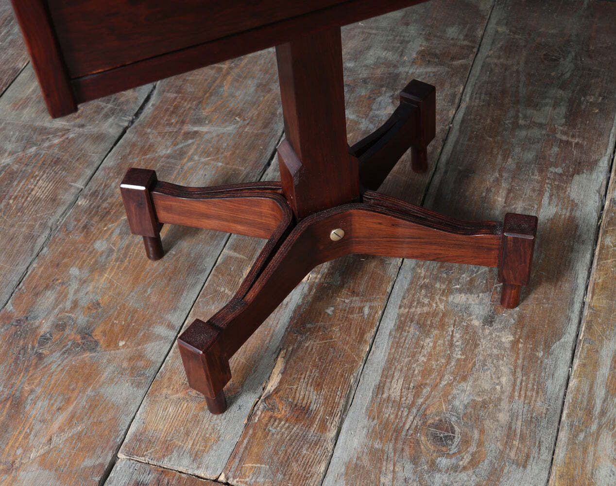 photo buy Pair Of Mid Century Italian Bedside Tables By Sormani