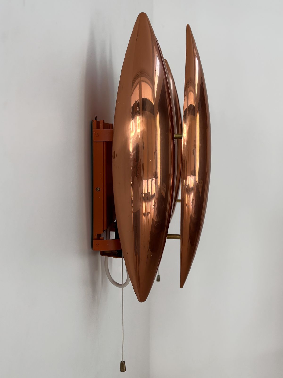 photo vinterior "Kastor" Midcentury Copper Wall Lights Design Jo Hammerborg For Fog & Morup, Denmark 1960s