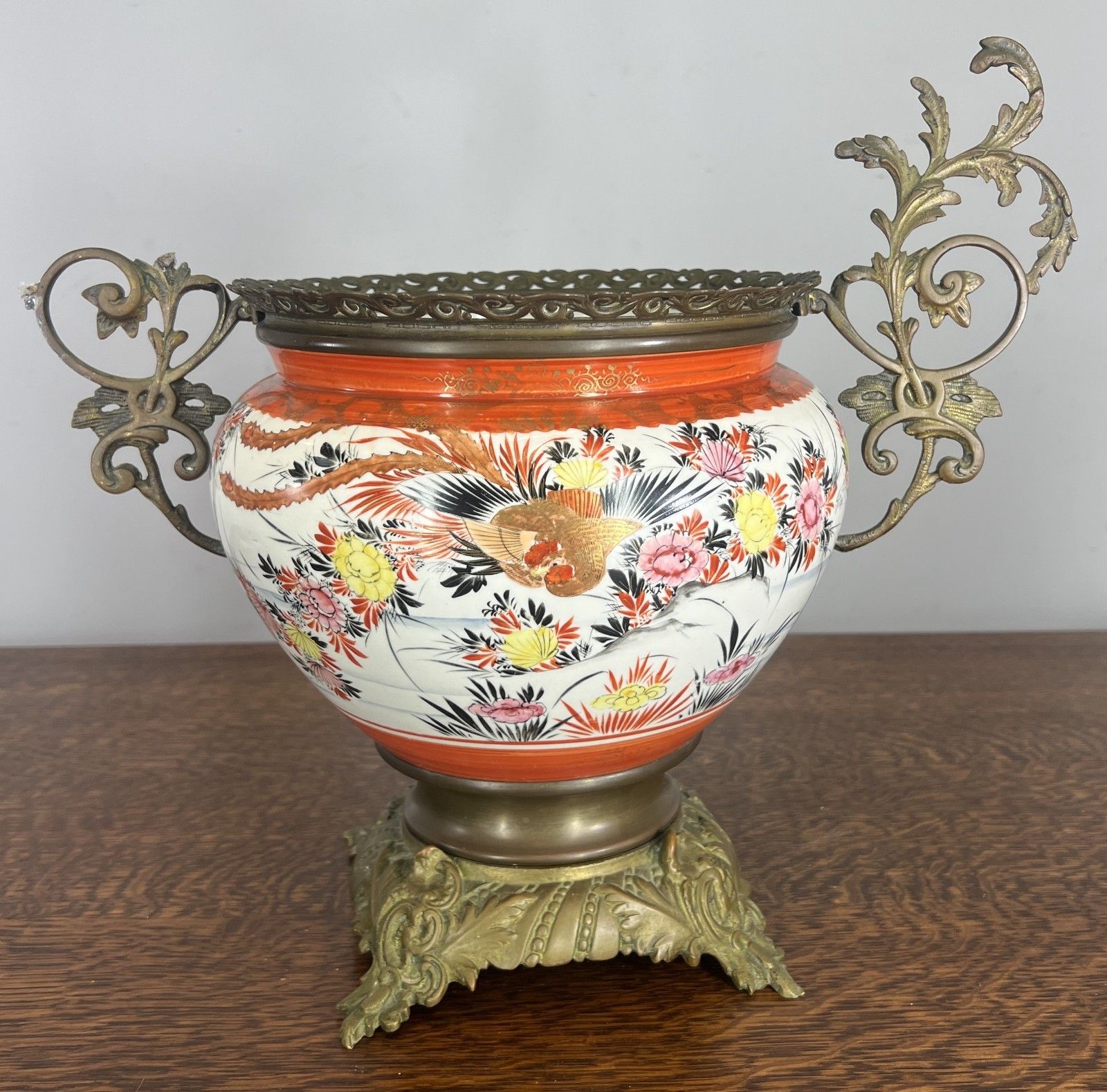 Vase Vintage French Style Porcelain Urn Brass Handles Decorative Lot 4767 photo furniture