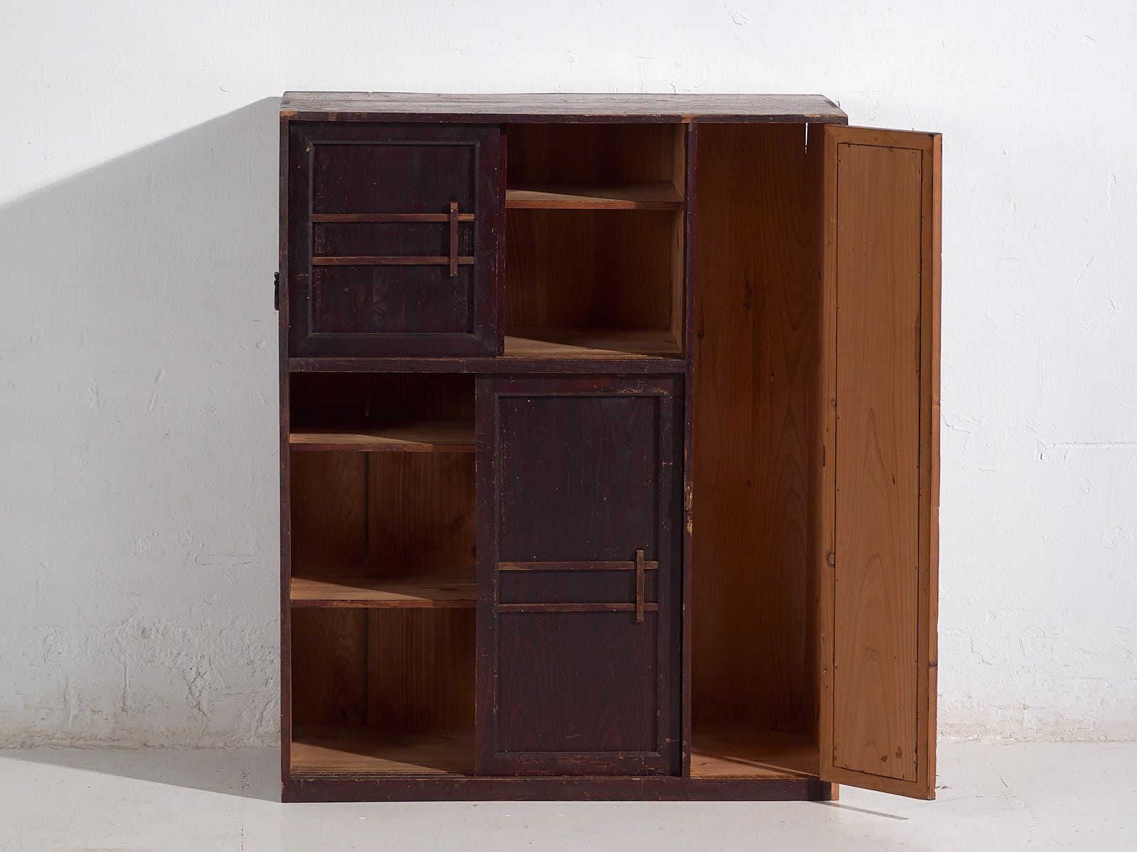 Antique Japanese Tansu Cabinet – Showa Period (C.1926 1970) photo for sale