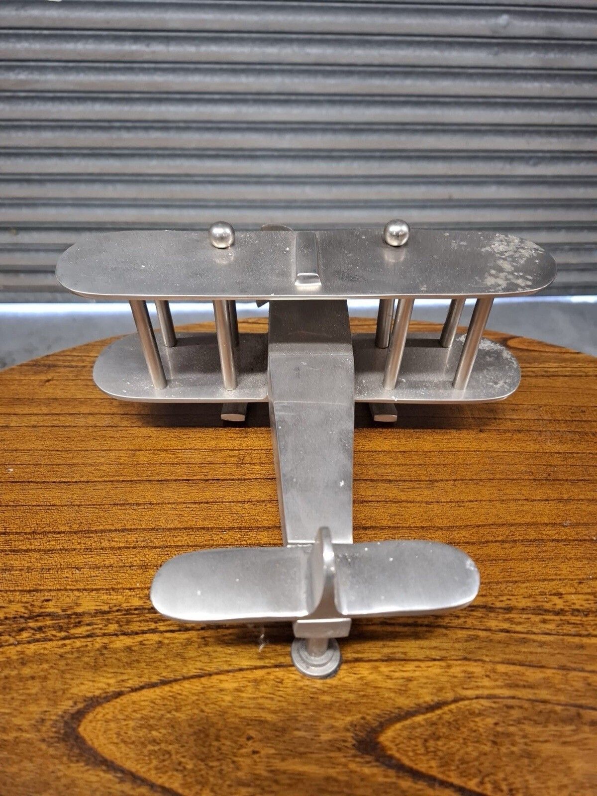 Polished Aluminium Bi Plane photo vinterior