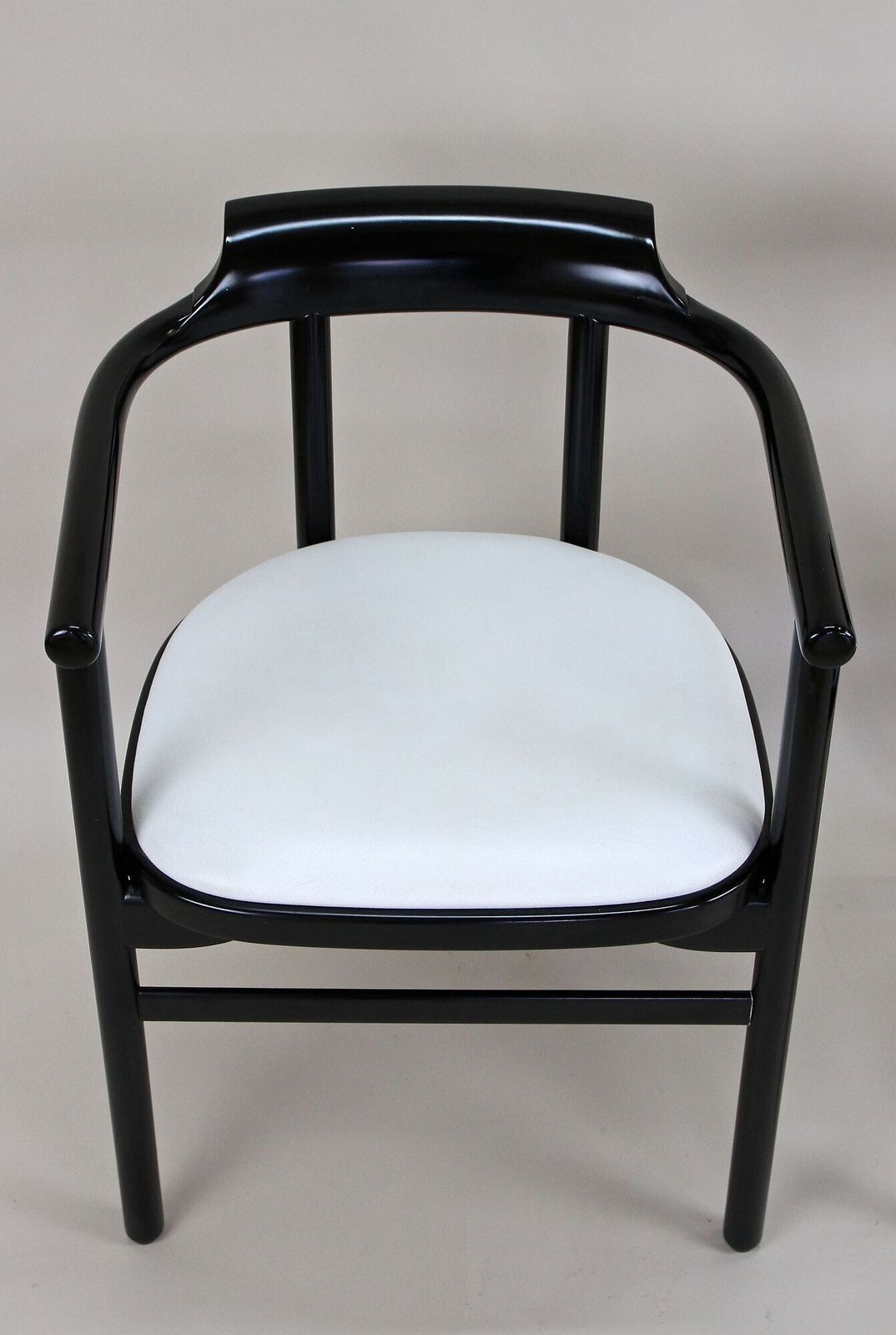 20th Century Contemporary Thonet Armchairs   White Leather Upholstery, At 1980s photo vinterior