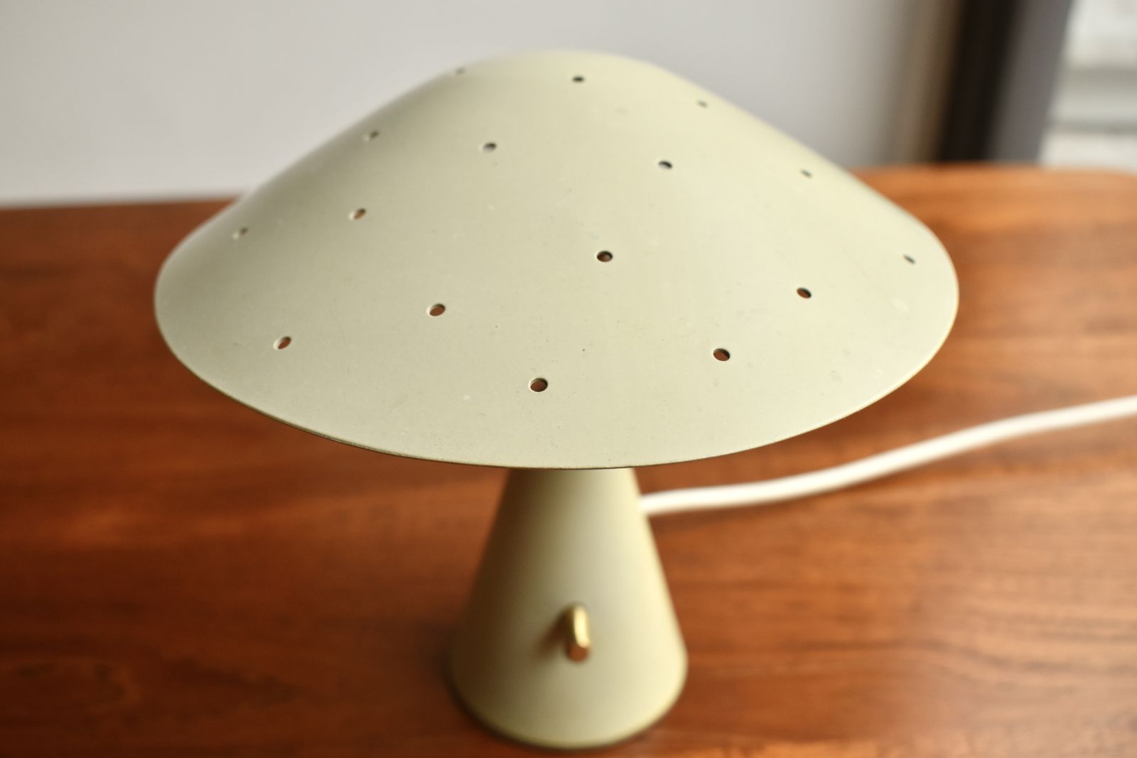 Small 1960s Midcentury Bookshelf Lamp photo 595.0