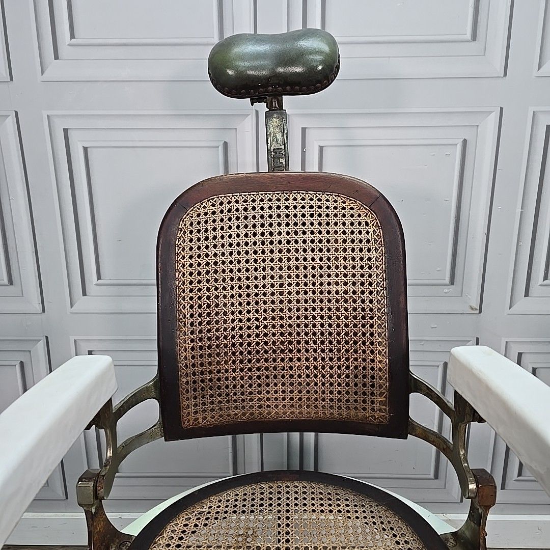 Antique Triumph Barbers Chair Cast Iron & Cane Display Tattoo Barber photo vinterior
