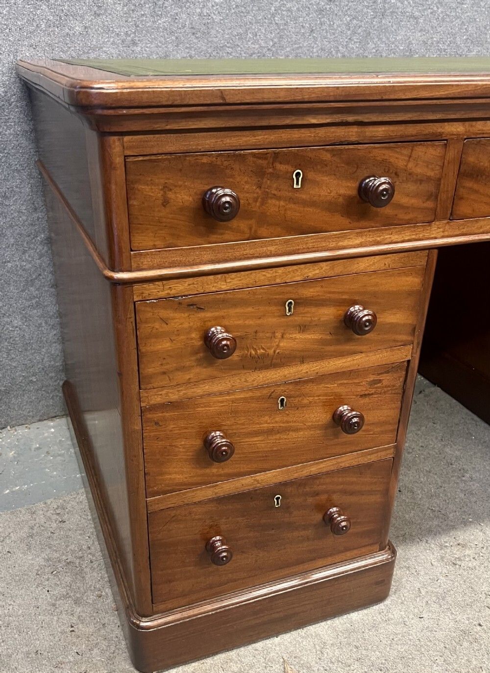 Good Quality 19th Century Mahogany Desk photo 2145.0