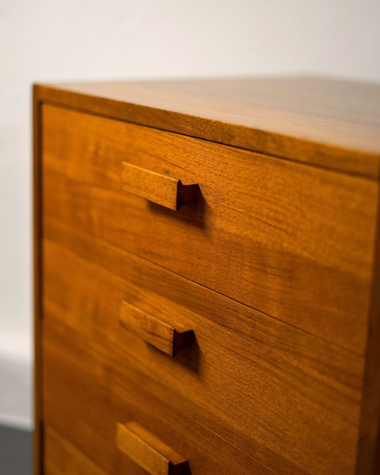 Mid Century Chest Of Drawers Or Nightstand photo vintage