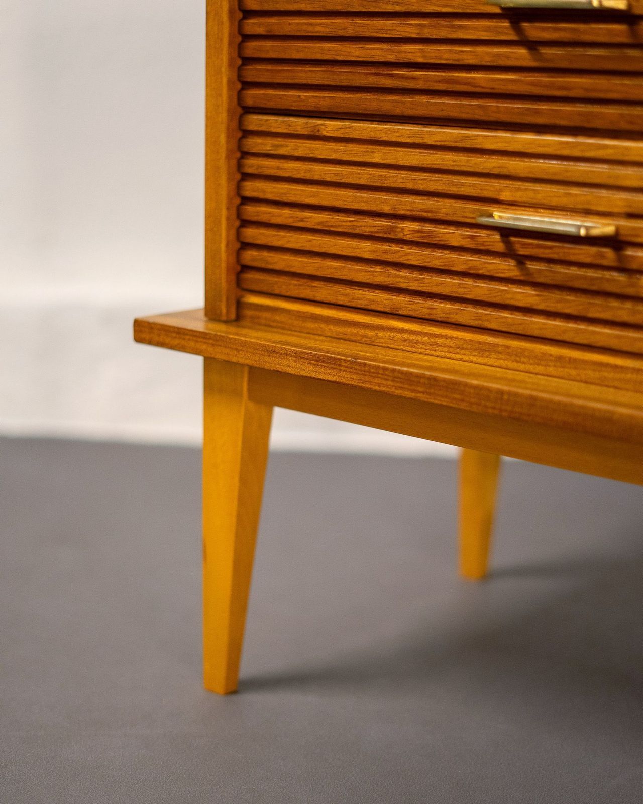 photo furniture Mid Century Teak Reception Bench