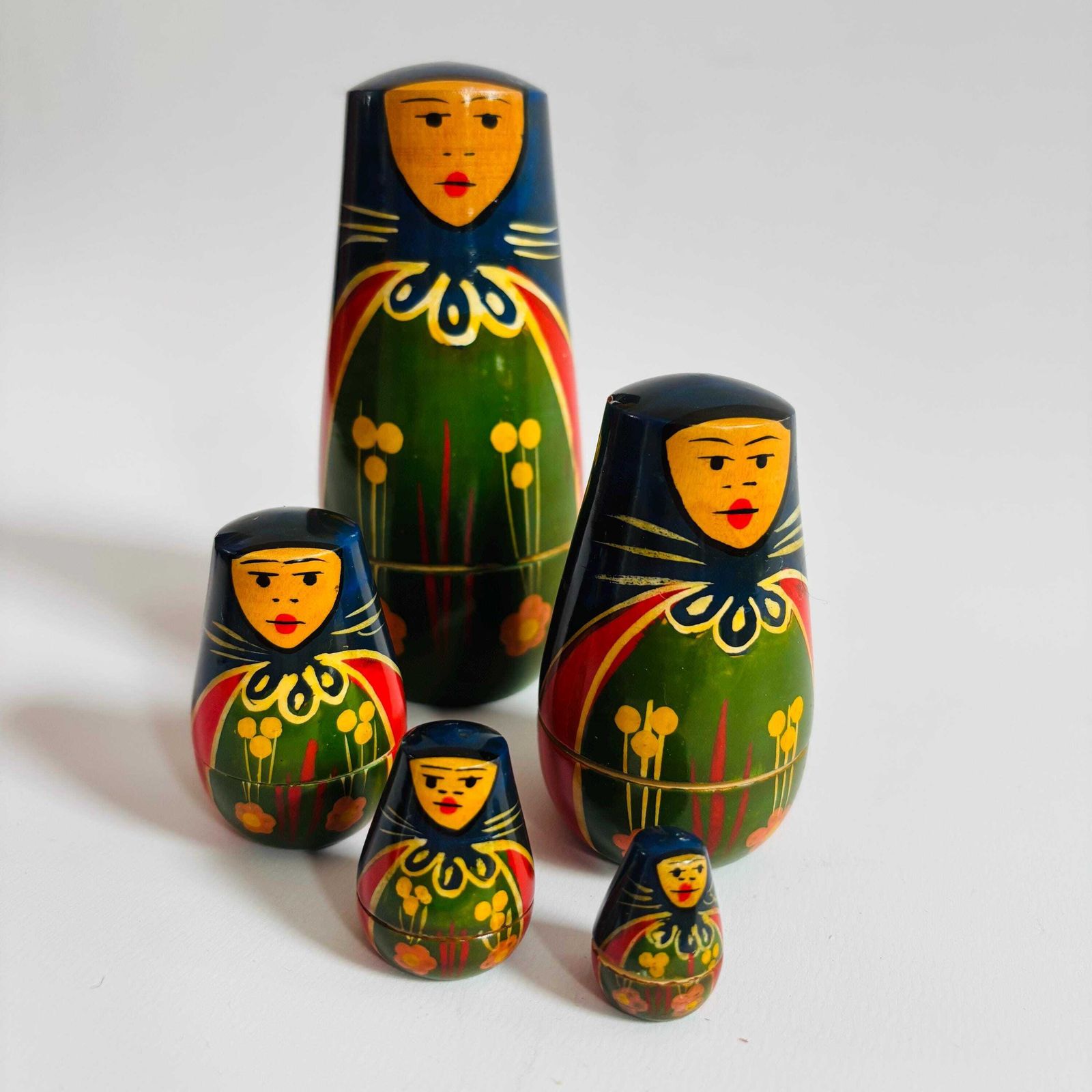 Mid Century Russian Nesting Dolls, Set Of 5 Hand Painted Matryoshka