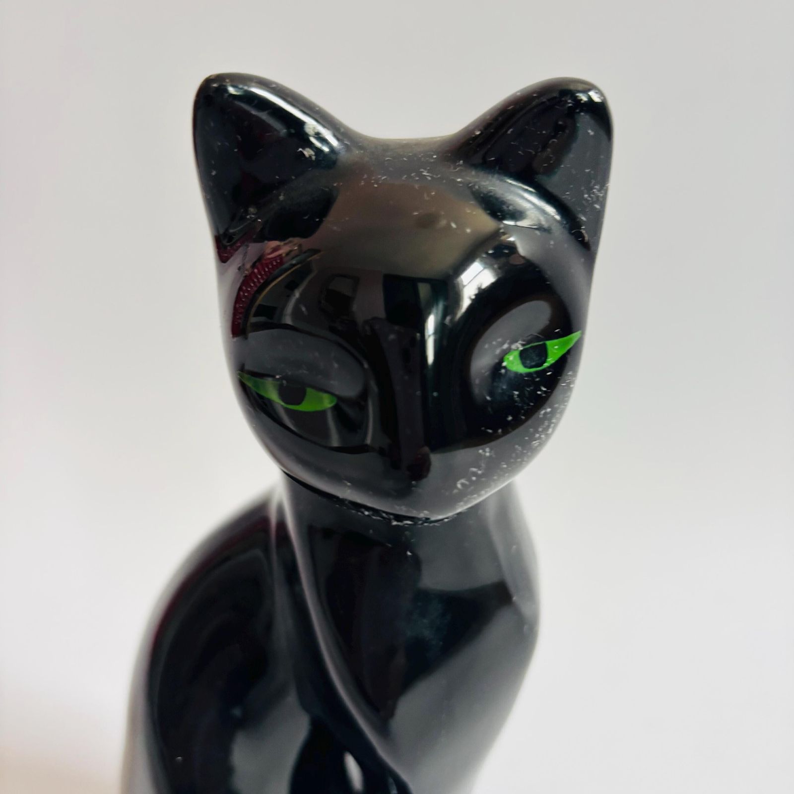Mid Century Taiwanese Black Cat Figurine: 1960s Ceramic Artmark Decor photo vinterior