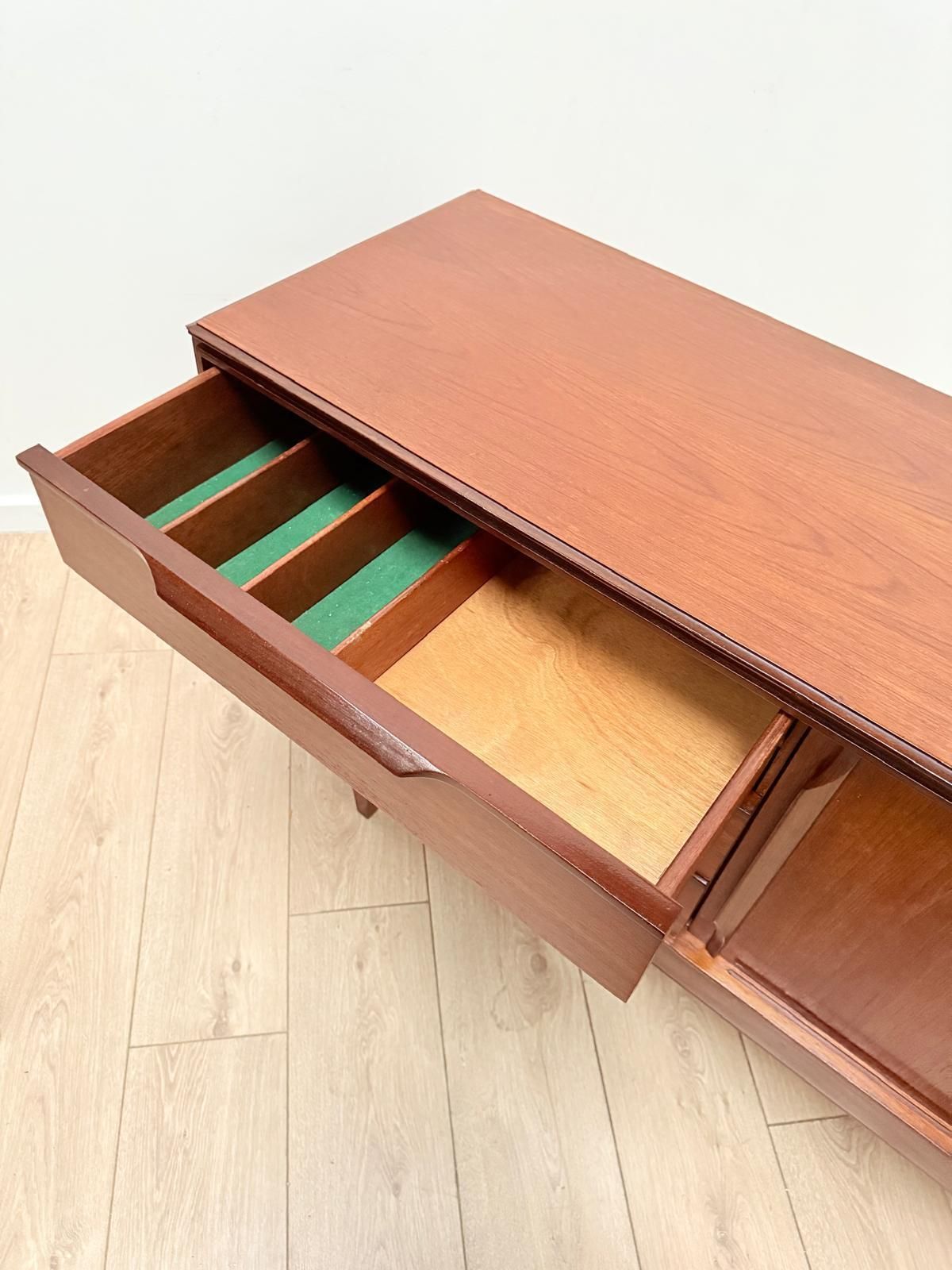 Mid Century Modern White & Newton Sideboard Delivery Available 0099. photo vinterior