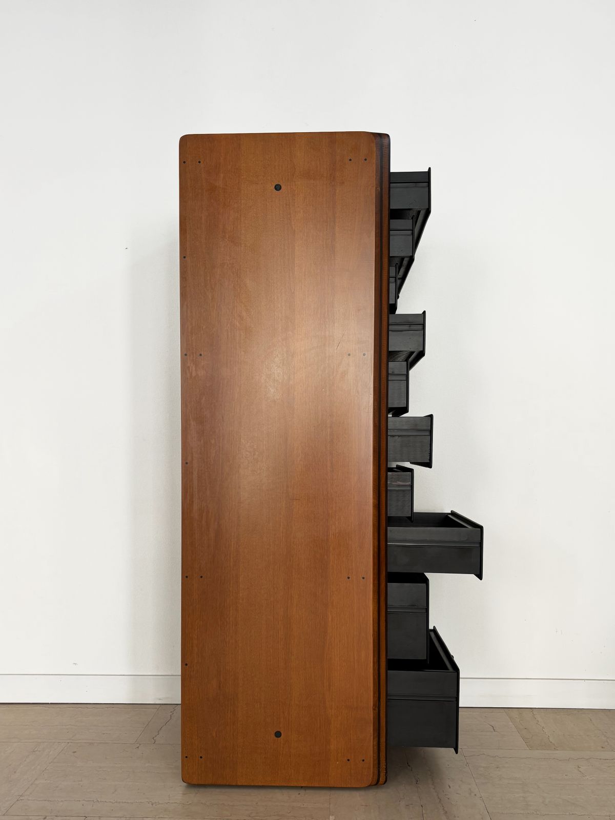 photo vintage Afra & Tobia Scarpa For Maxalto Wood And Leather Storage "Artona "Serie, Italy 1970s