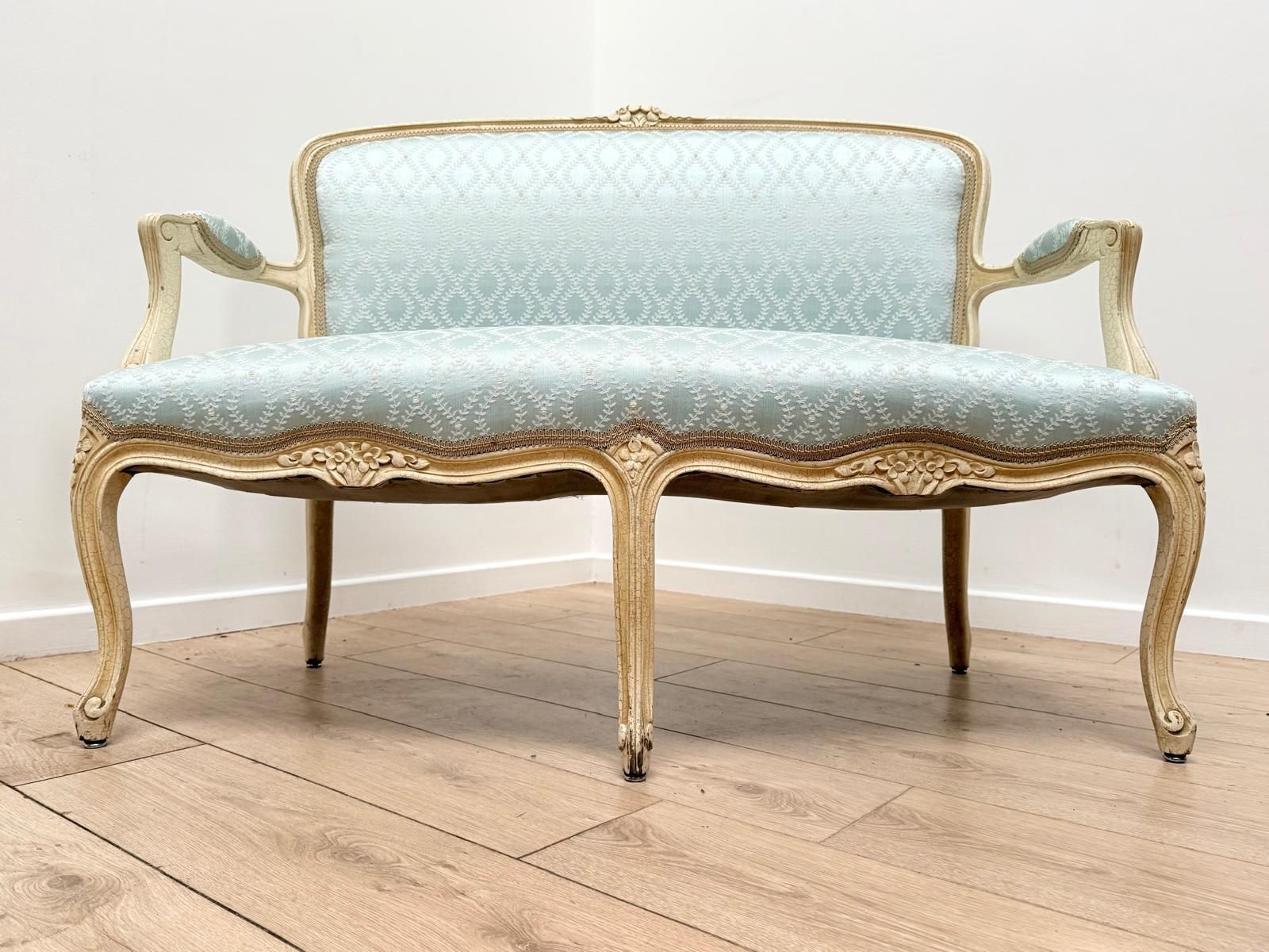 Very Elegant French Regency Begere Louis XV Style Sofa 0221.