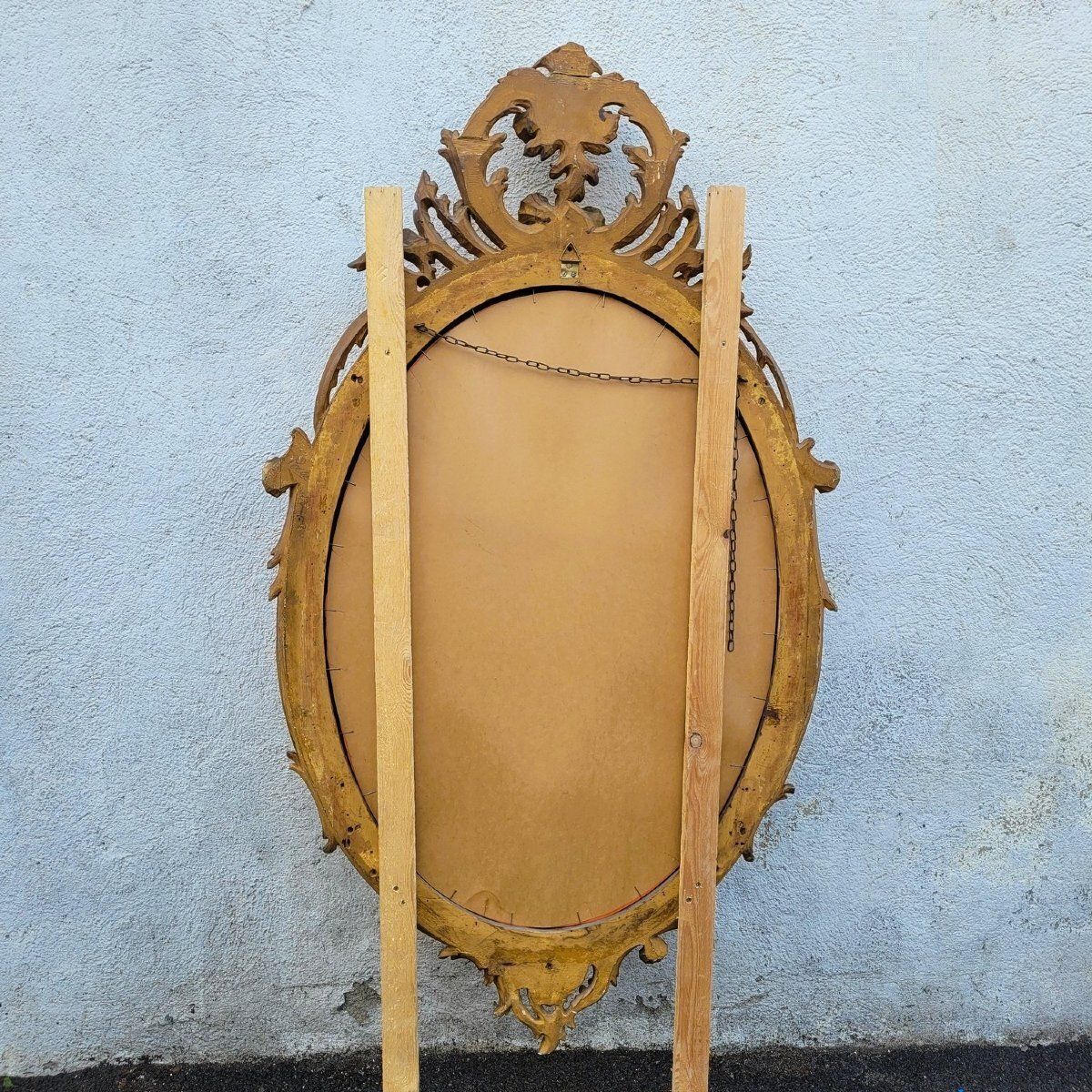 1250.0 Large Oval Mirror In Carved Gilt Wood, 19th Century photo