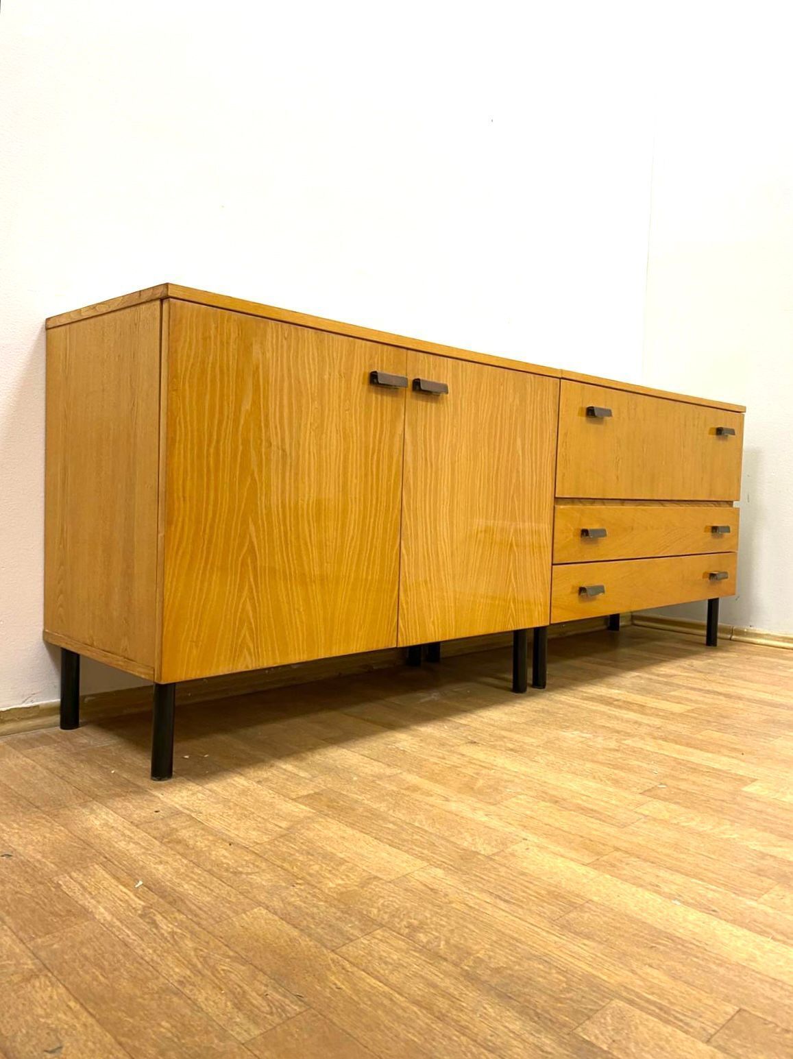 Retro Ladekasten Interieur, Jaren 1960 (Tsjechisch Design) photo 782.0