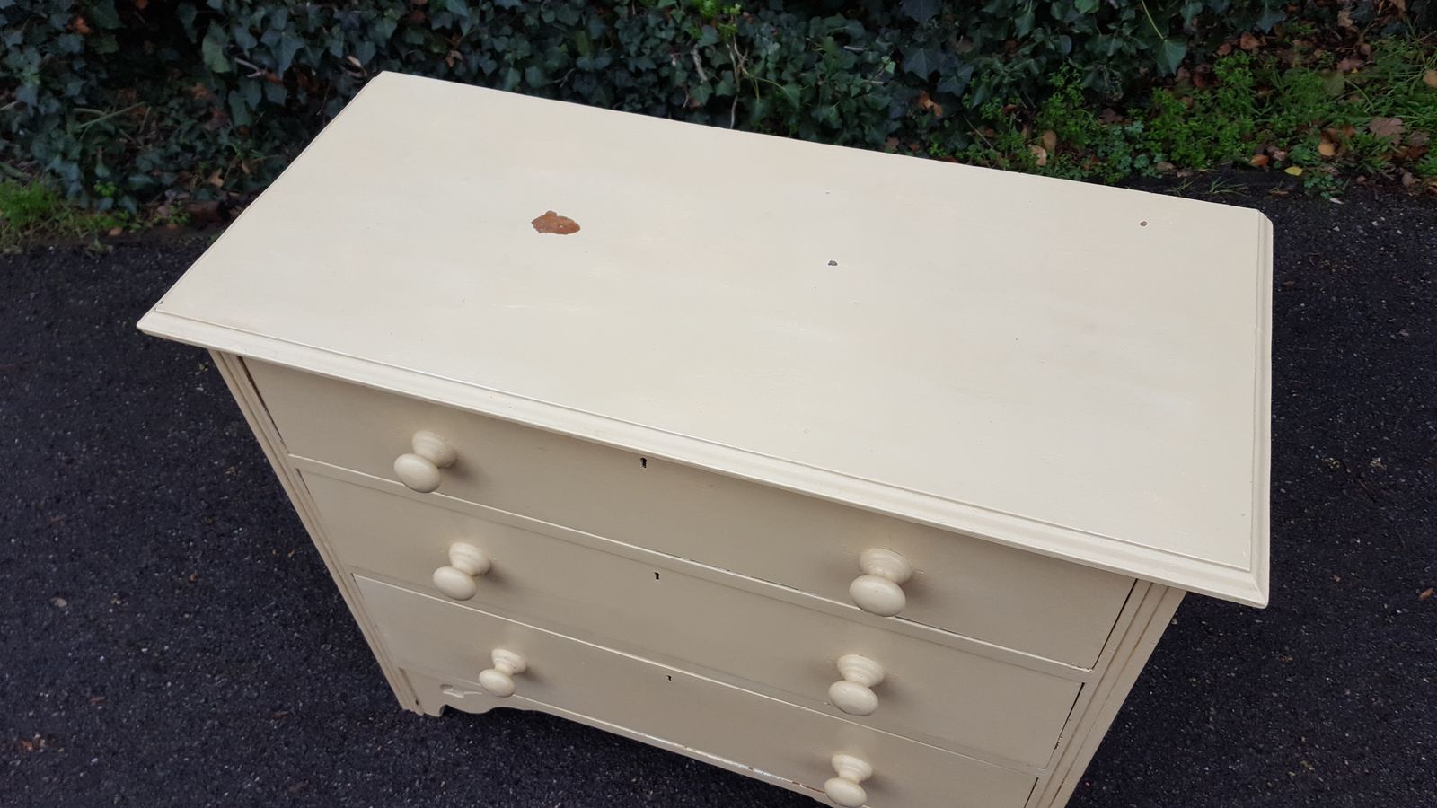 photo furniture Painted Victorian Chest Of Drawers