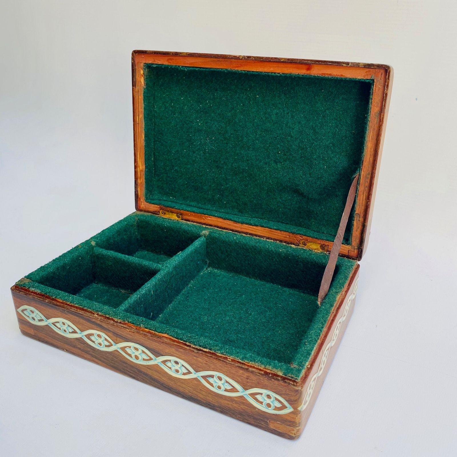 Antique Rare Cream/Blue Painted Decoupage Arts & Crafts Style Lacquer Wooden Victorian Box Oak Original Dark Green Felt  Leather Band photo furniture
