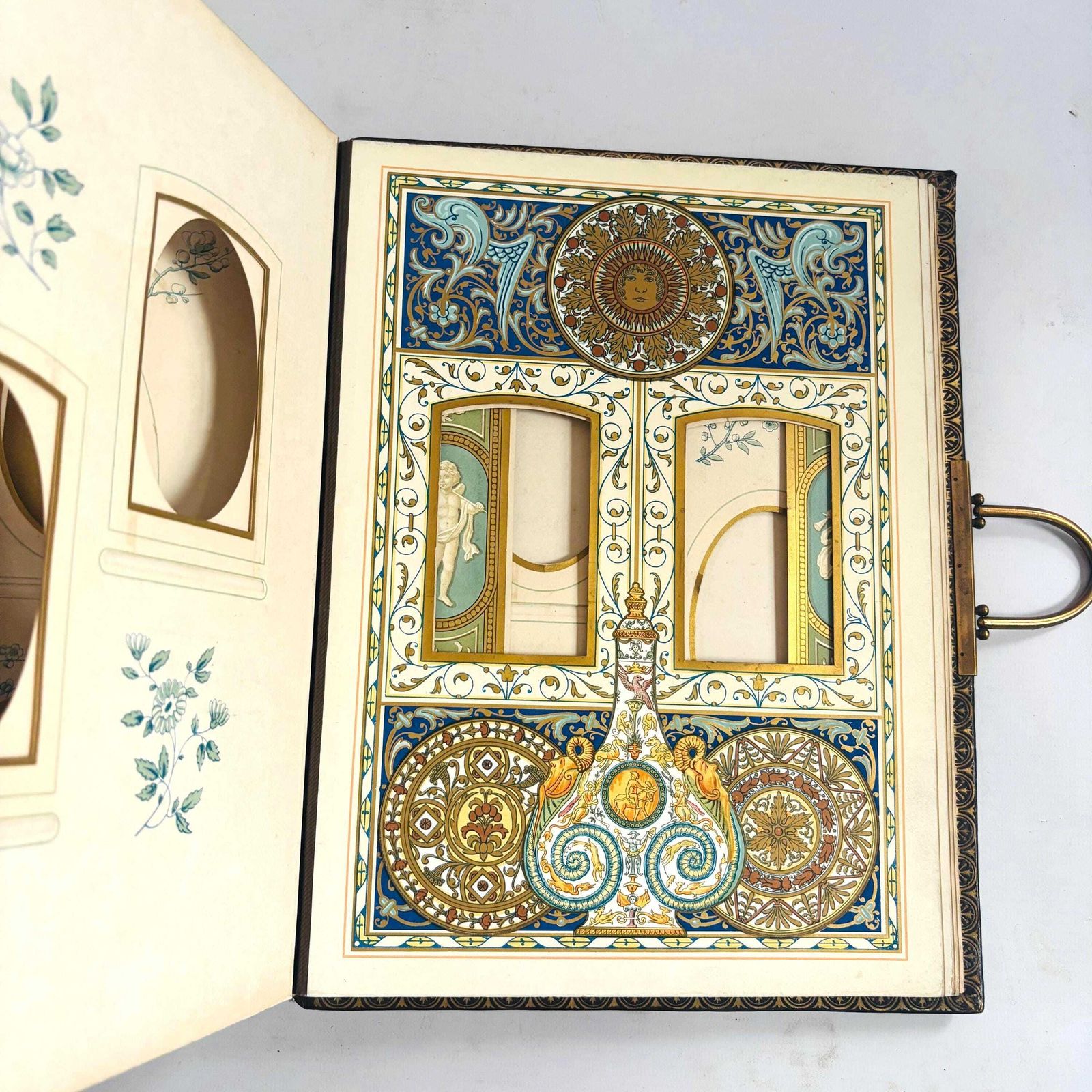 photo vinterior Antique Victorian Photo Album, Marcus Ward And Co, Pottery And Portraits