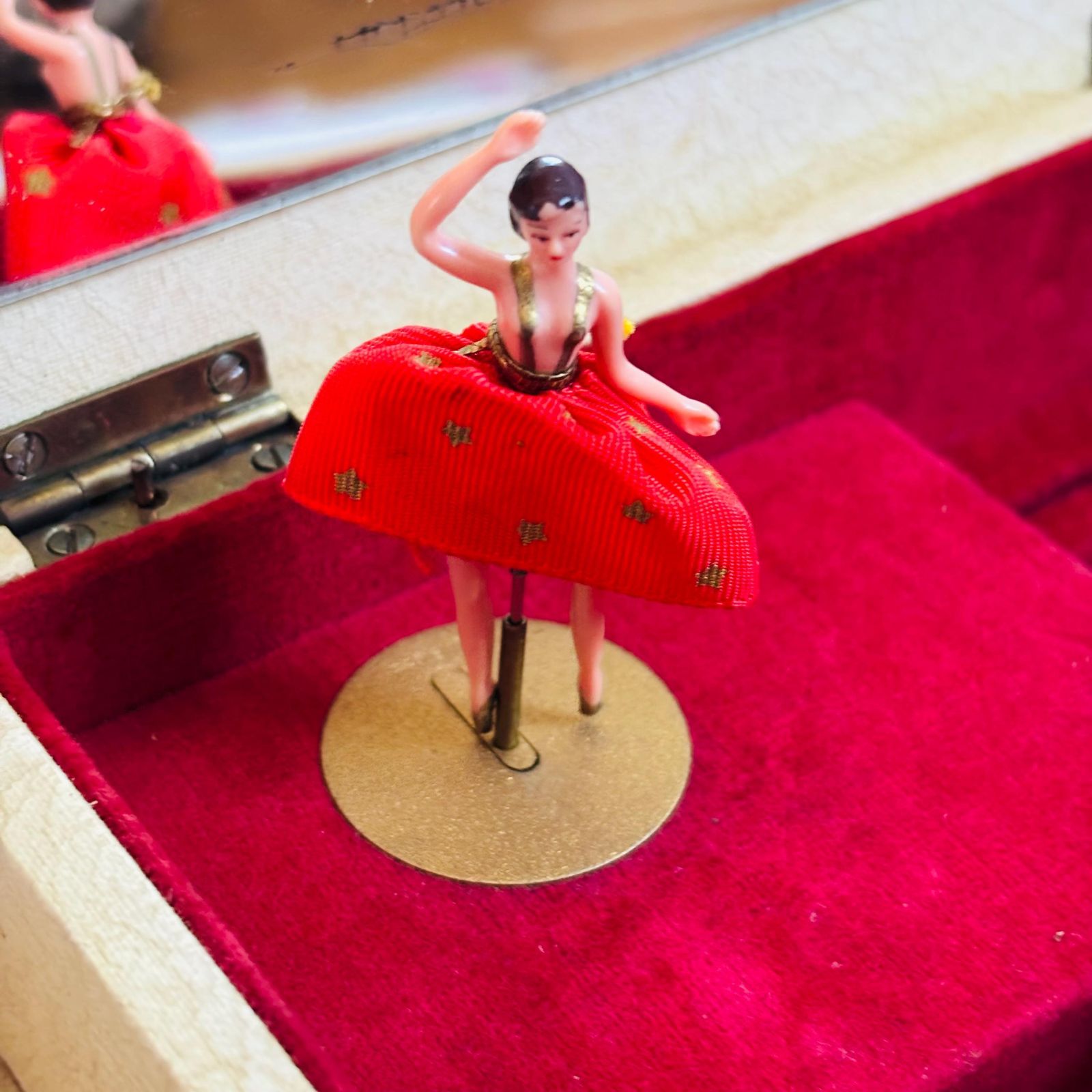 photo buy Beautiful Piano Design Swiss Early Reuge 1940s Musical Jewellery Box Ballerina :Slow Music