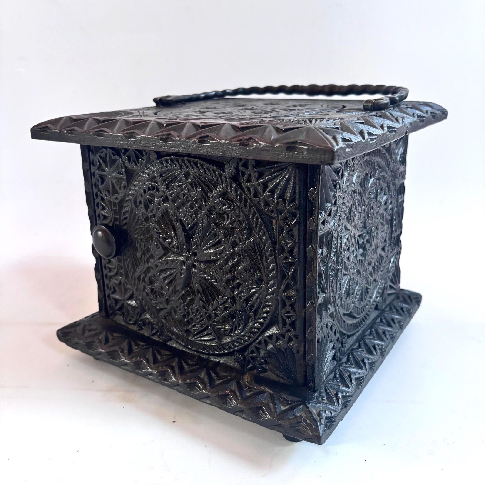 Antique Elm Foot Warmer, Georgian Hand Carved Folk Art Box, 1780s Gothcore photo vintage