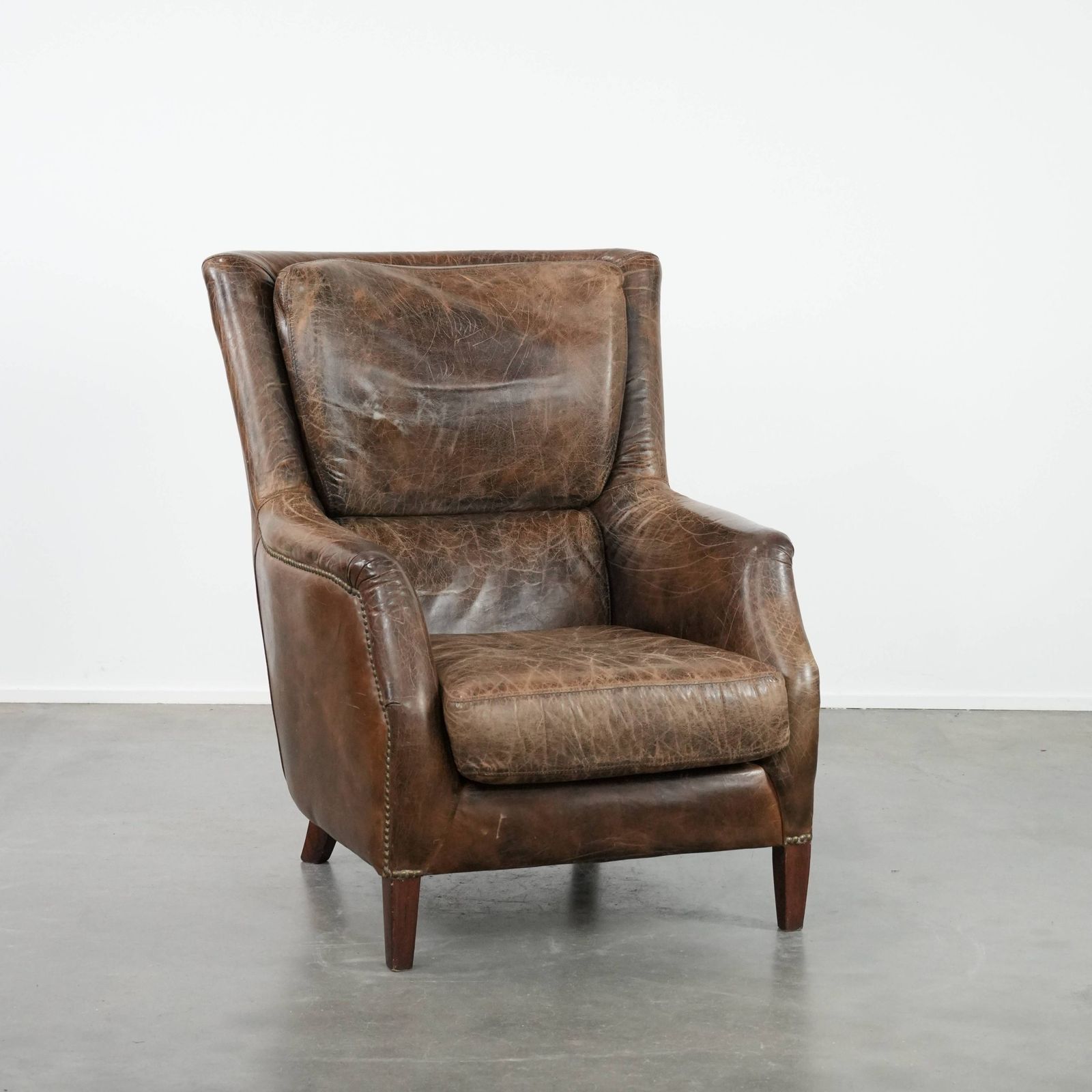 Comfortabele Vintage Fauteuil Met Karakter En Opvallende Kleuren