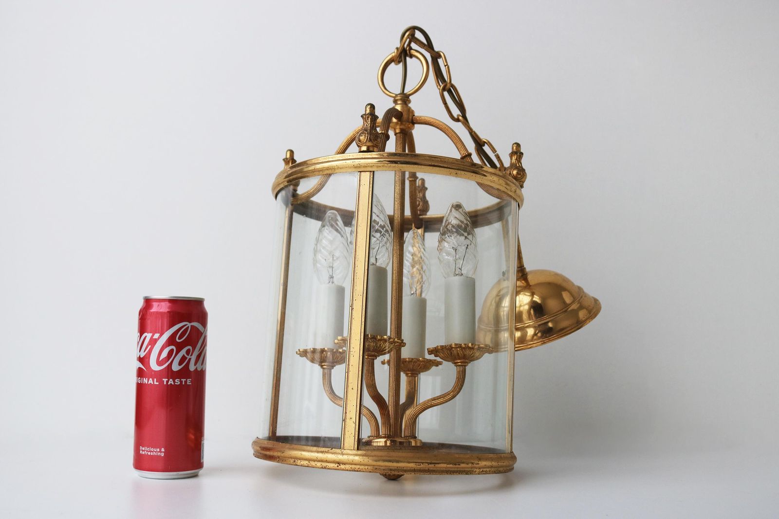 Verlichting Gesigneerde Sciolari Vergulde Messing Lantaarn: Italiaanse Empire Stijl Hanglamp, Jaren 1960 photo