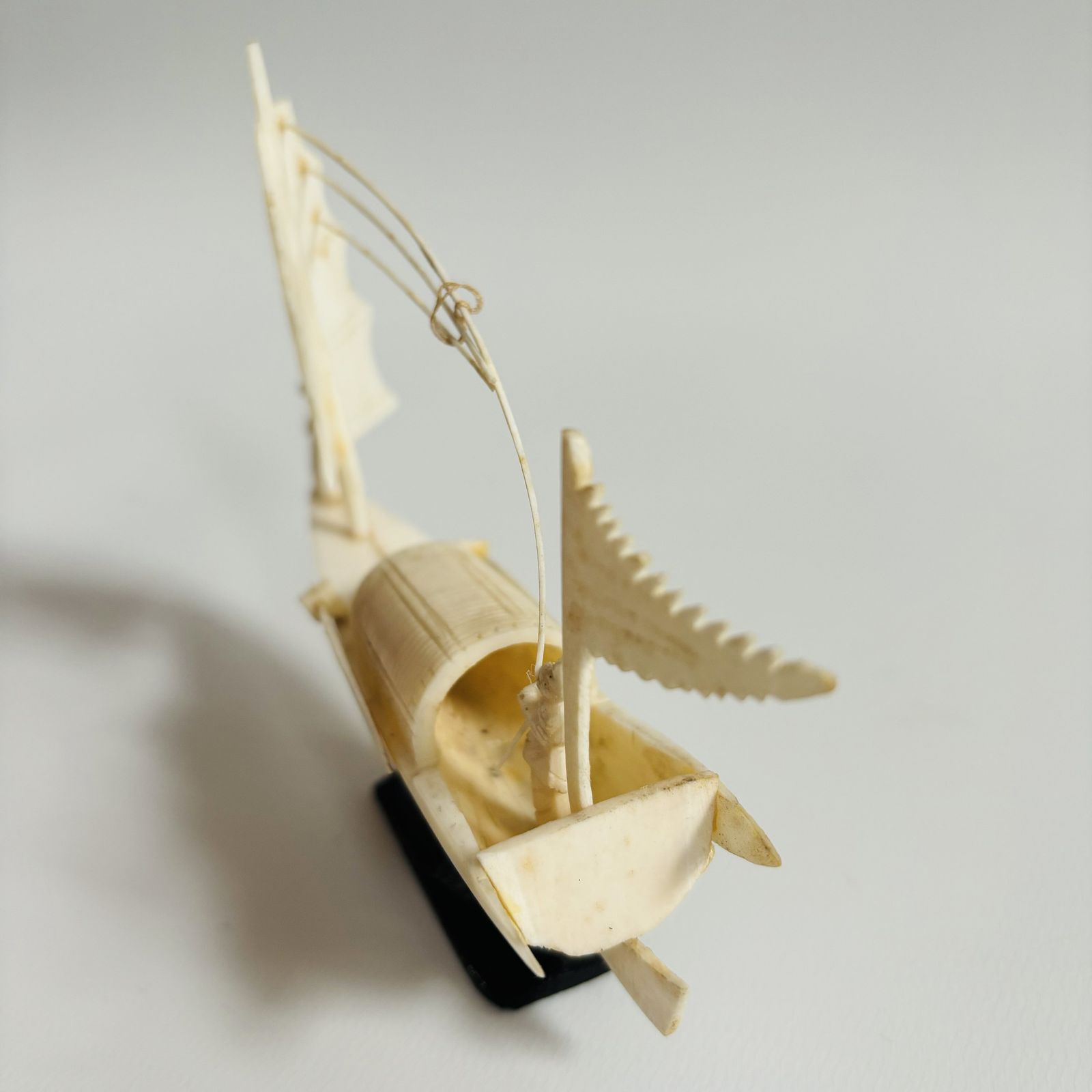 Antique Chinese Resin Ship Miniature: Fisherman Boat Ornament photo Home Decor