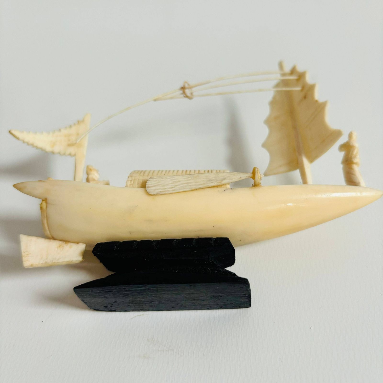 photo furniture Antique Chinese Resin Ship Miniature: Fisherman Boat Ornament