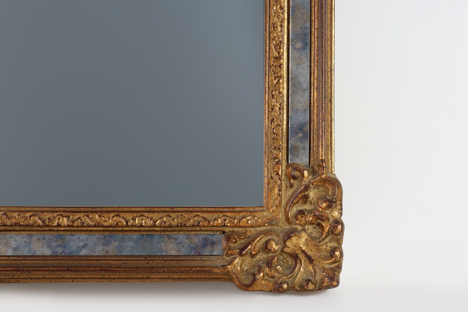 20th Century Baroque Revival Mirror In Gilded Resin From Deknudt, Belgium, 1950s photo for sale
