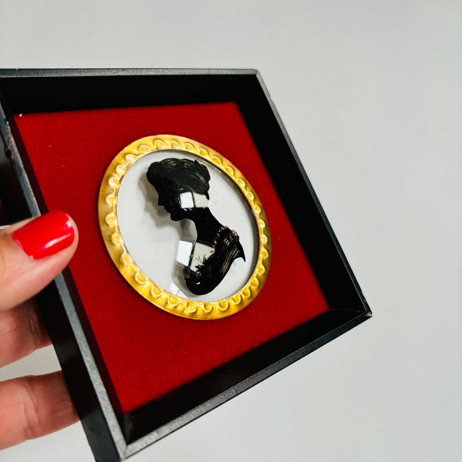 Art Deco Hand Painted Silhouette Portrait Miniature By H.C. Basset photo 76.0