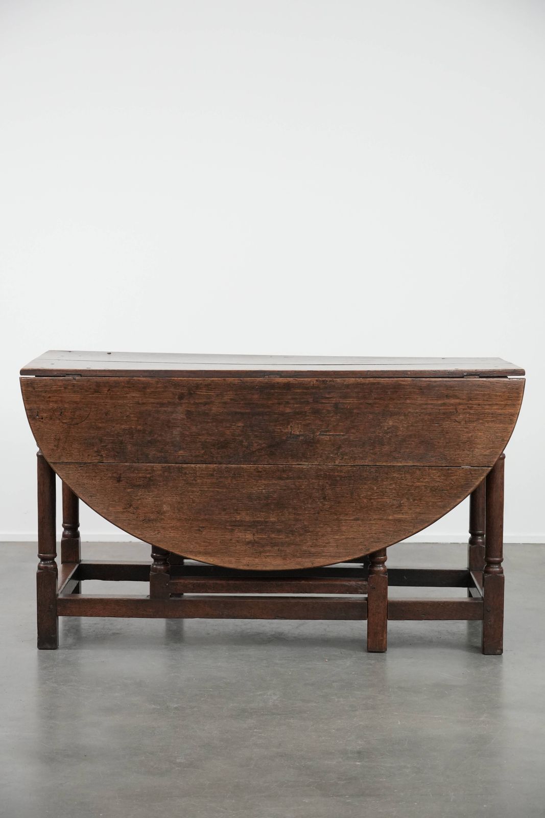 Antieke Engelse Eiken Zij /Eettafel/Gateleg Tafel Uit De 18e Eeuw Met Prachtige Patina photo buy