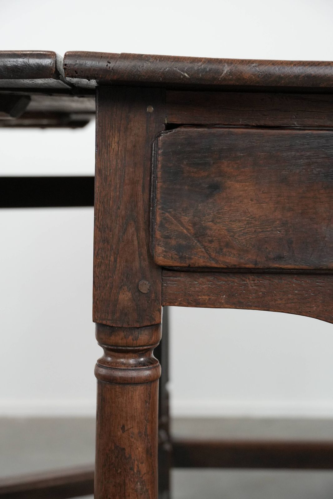 photo buy Antieke Engelse Eiken Zij /Eettafel/Gateleg Tafel Uit De 18e Eeuw Met Prachtige Patina