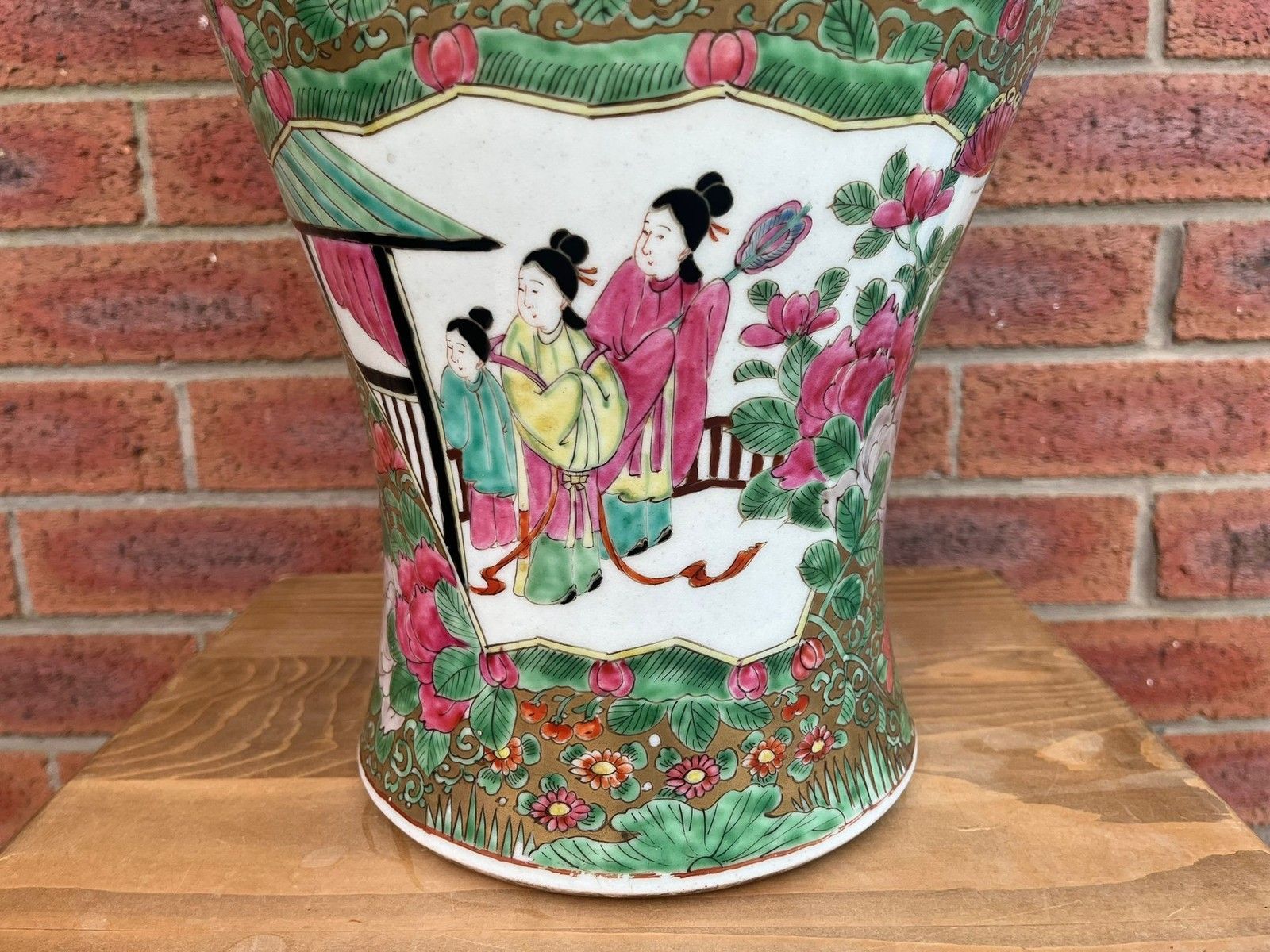 Chinese Porcelain Large 67cm Hand Painted Famille Rose Vase & Wooden Lid Cover photo Home Decor