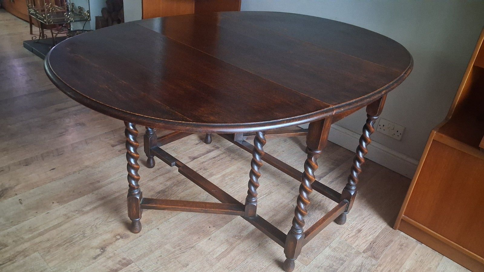 Delightful Edwardian  Solid Oak Gate Leg  Drop Leaf Dining /Kitchen Table photo Furniture
