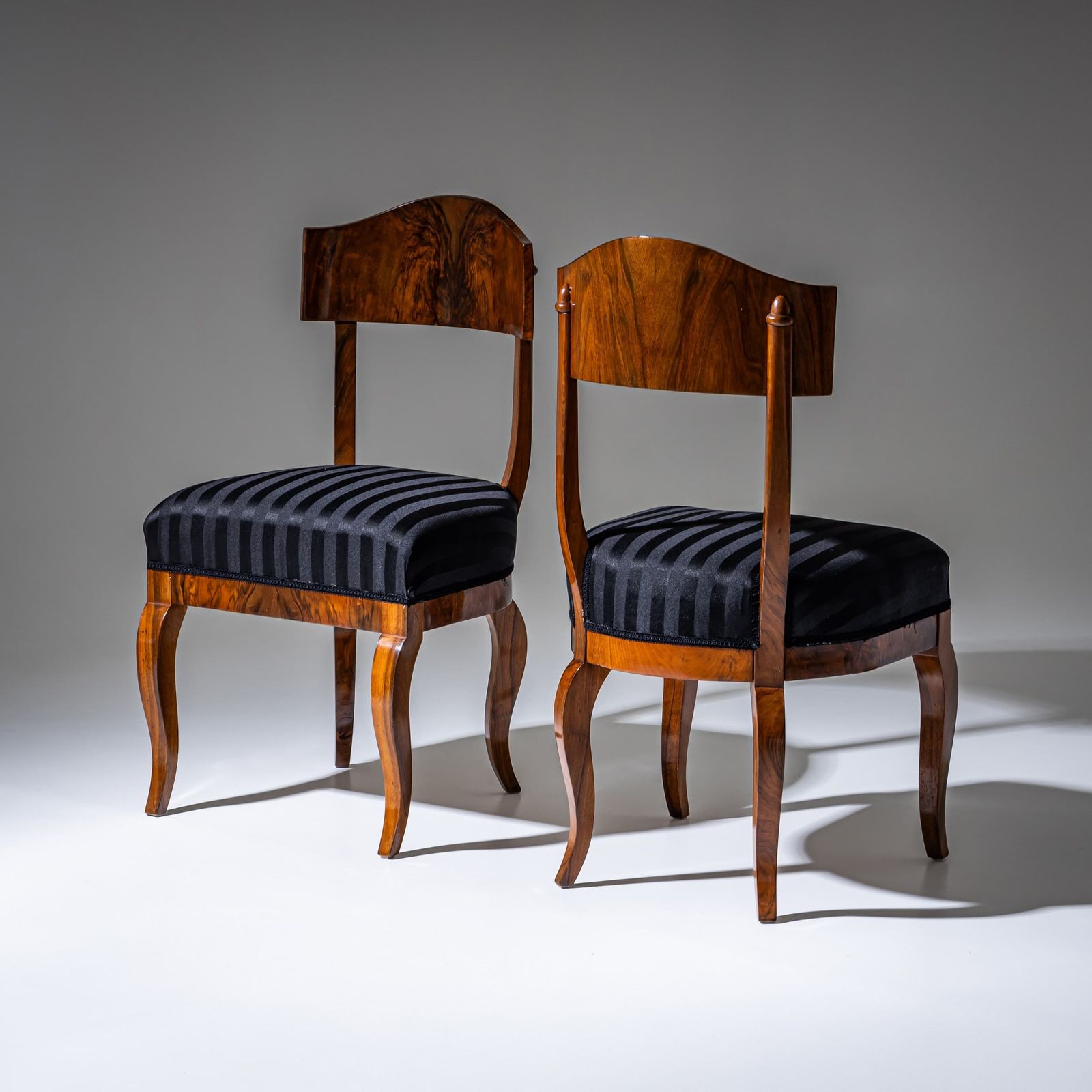 Set Of Five Biedermeier Shovel Back Chairs In Walnut, Circa 1830 photo buy