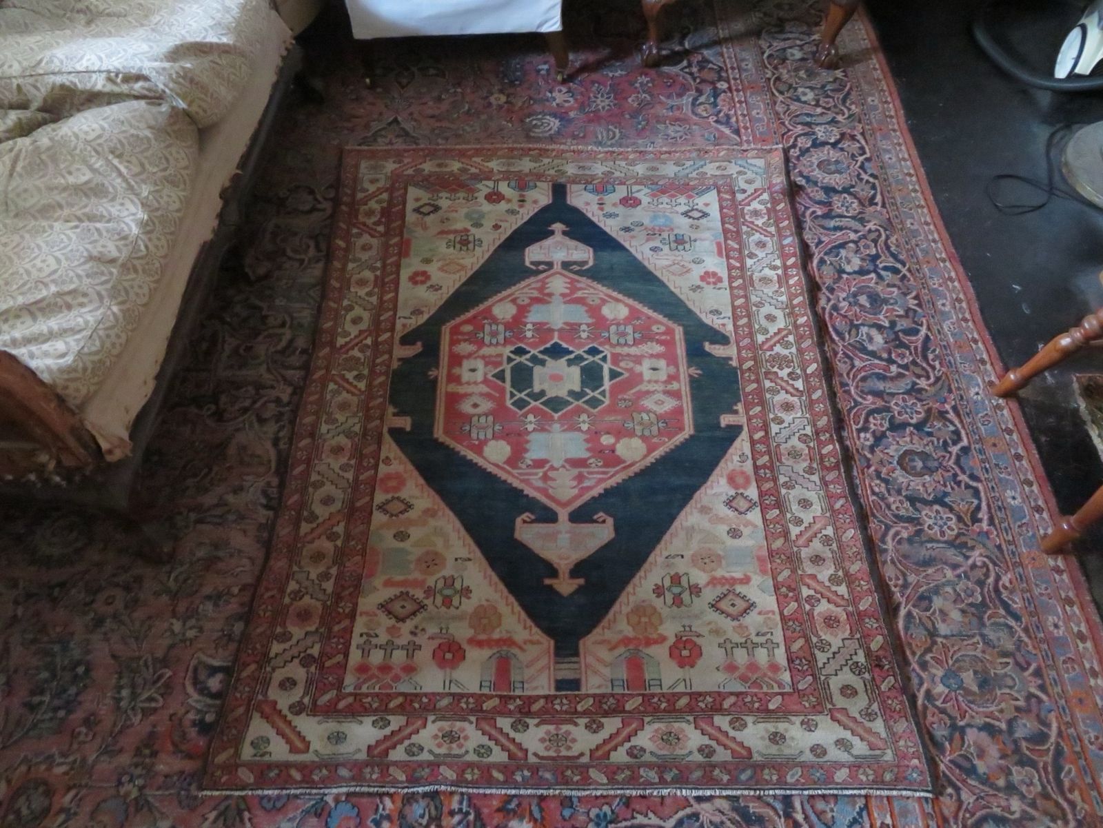 Antique Bakshaish Village Rug. 175cm X 130cm. photo buy