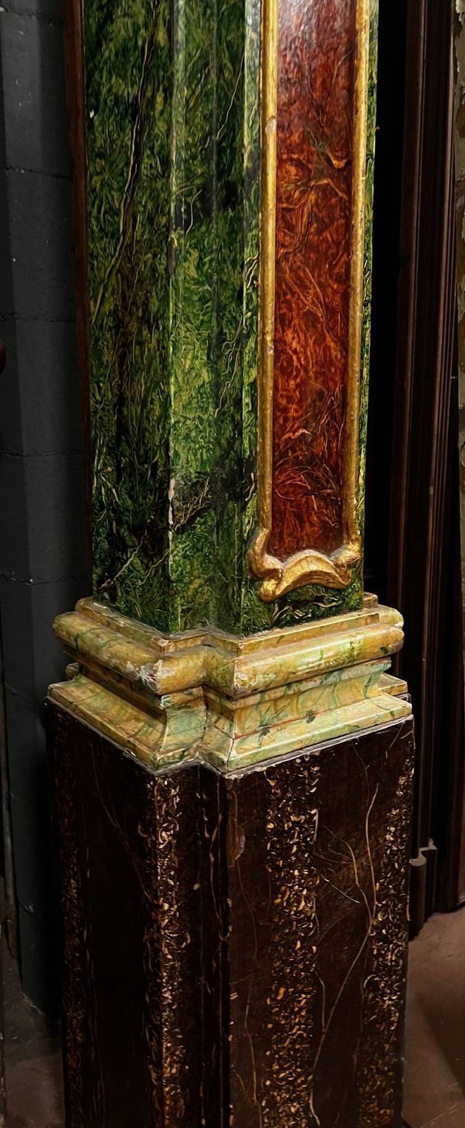 photo furniture Pair Of Decorative Polychrome Columns With Gilt Trim, Italy
