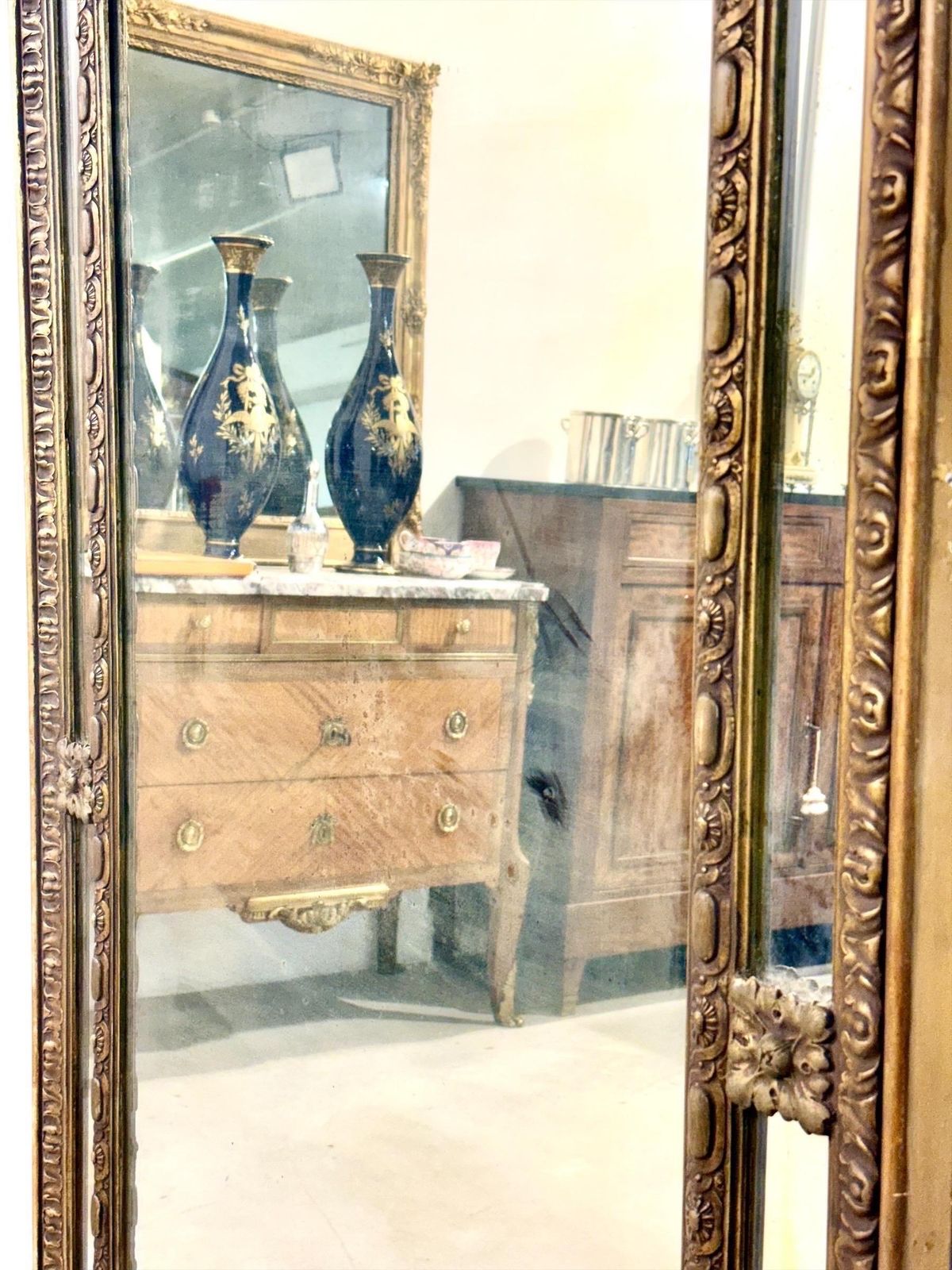 Large Napoléon III Giltwood Mirror With Laurel Crest, And Aged Glass photo vintage