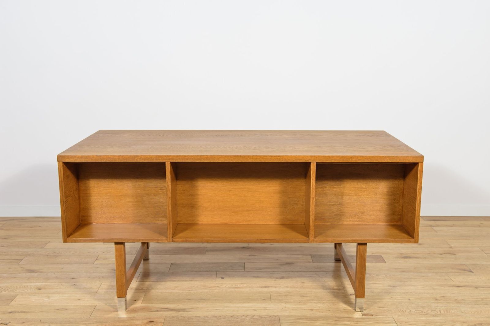 photo furniture Mid Century Modern Oak Desk From Eigil Petersens Møbelfabrik, Denmark, 1970s