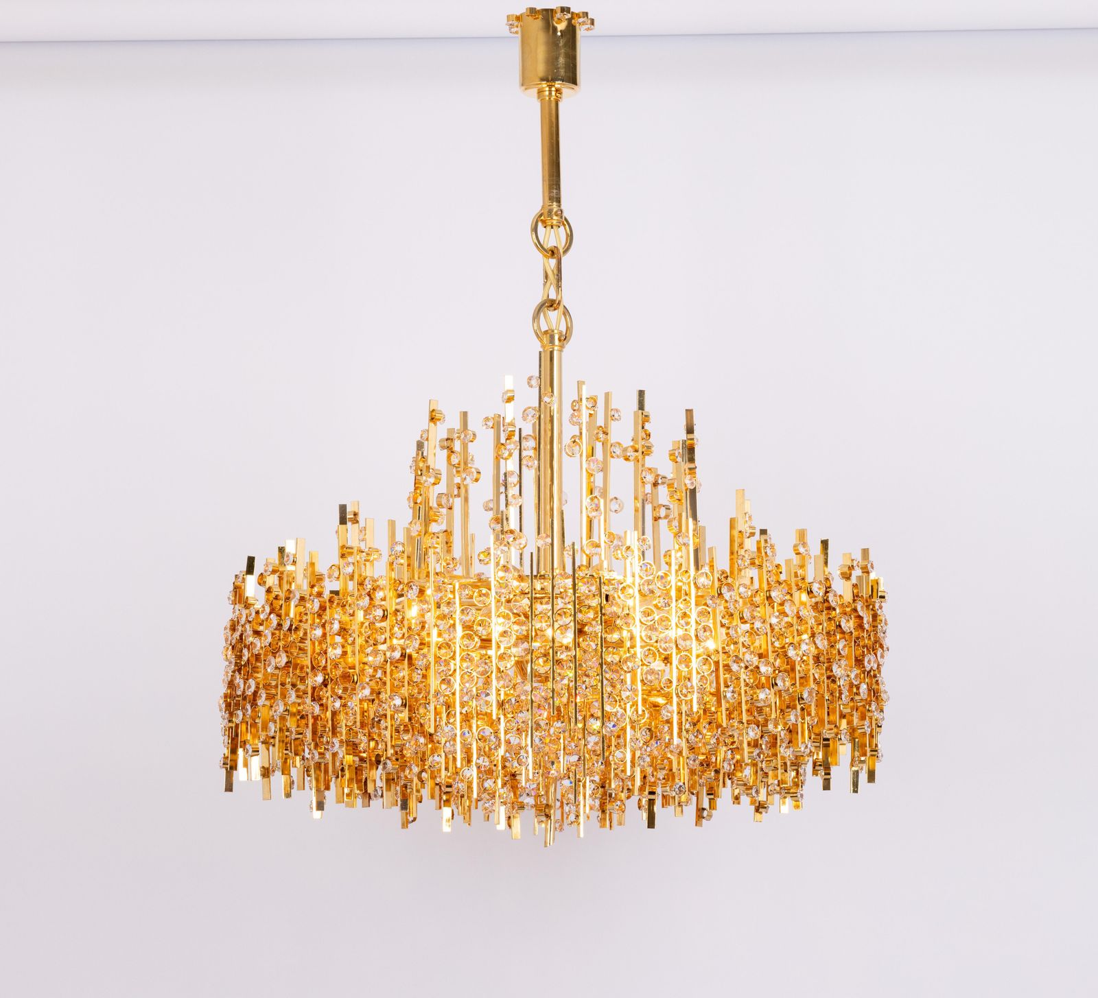 photo vinterior Large Gilt Brass And Crystal Chandelier, By Palwa, Germany, 1970s