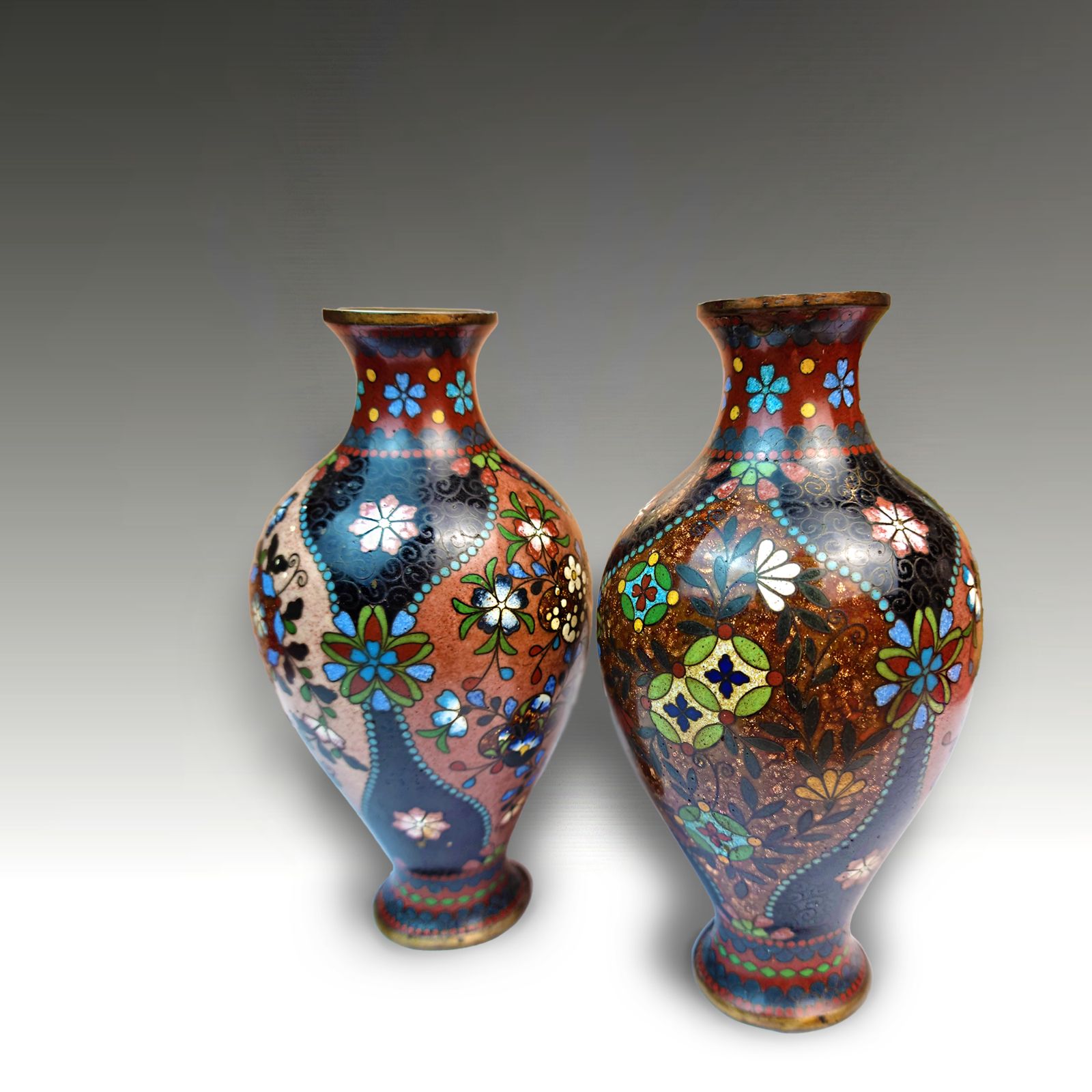 Japanese Cloisonne Pair Gold Flake Vases  Meiji Period  Signed  Superb  17cm H photo furniture