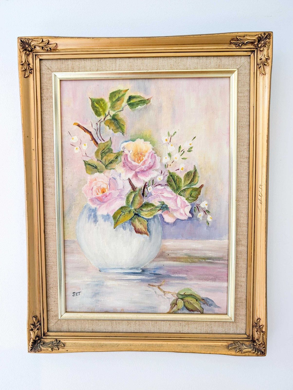 Gorgeous Oil On Canvas Board Painting Signed Bet. Pretty Floral Vintage Framed Artwork.