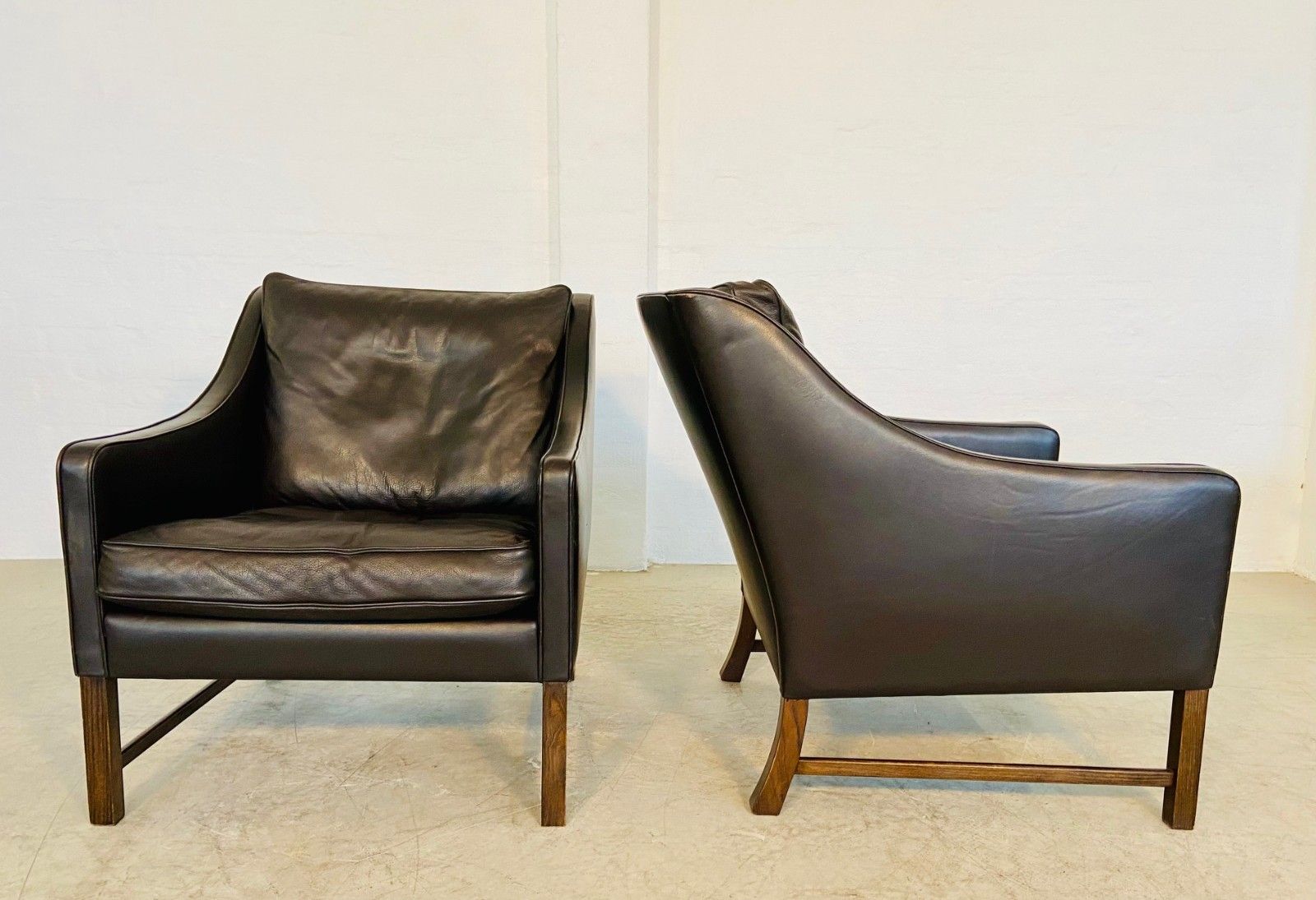 Mid Century Fredrik Kayser Leather & Rosewood Lounge Chairs – Brown Leather photo vintage
