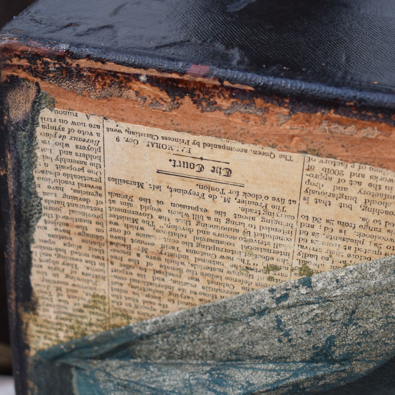395.0 Antique Parkins & Gotto Correspondent Leather Writing Box With Bramah Lock & Key photo