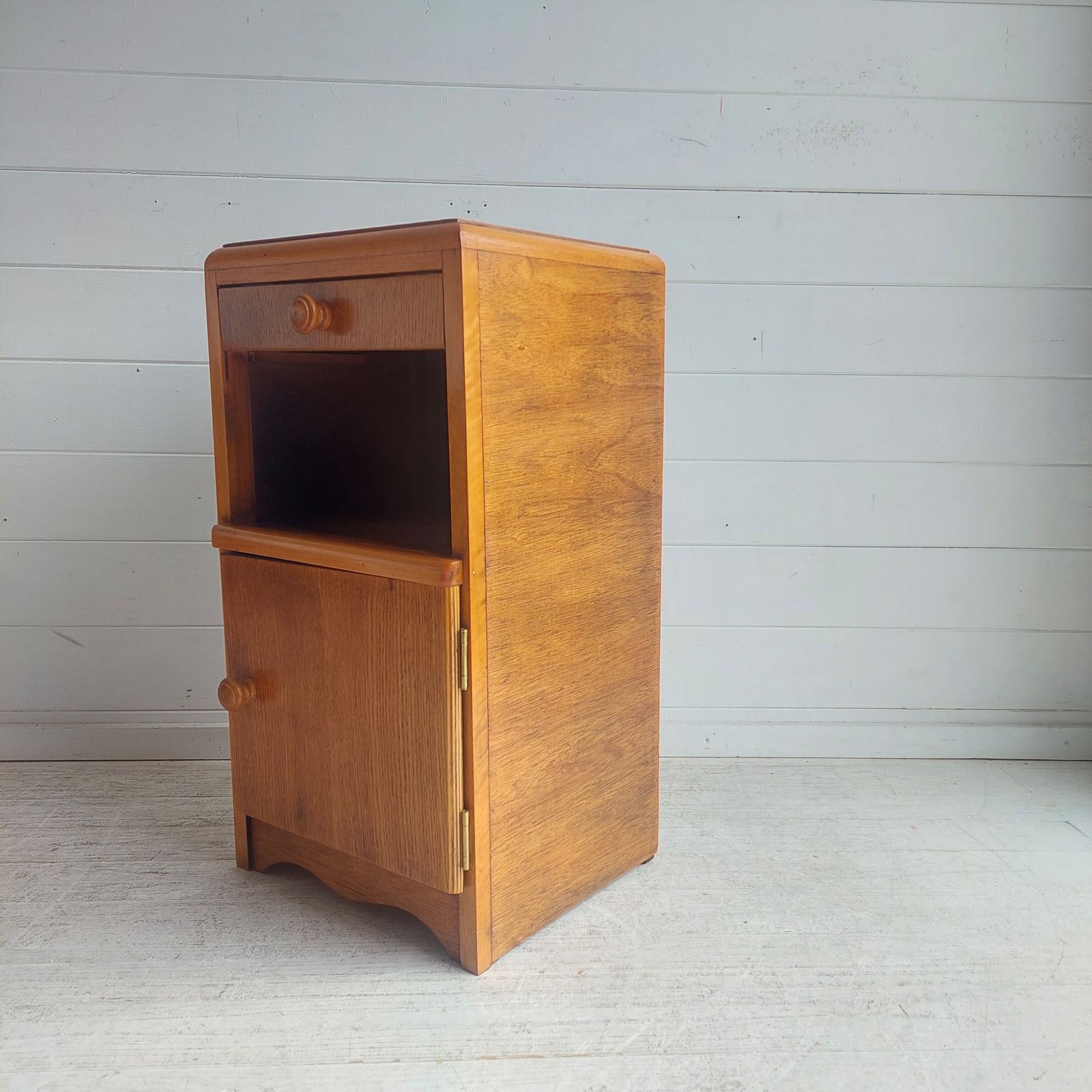 Mid Century Oak Bedside Table Cabinet Cupboard Nightstand 50s photo vinterior